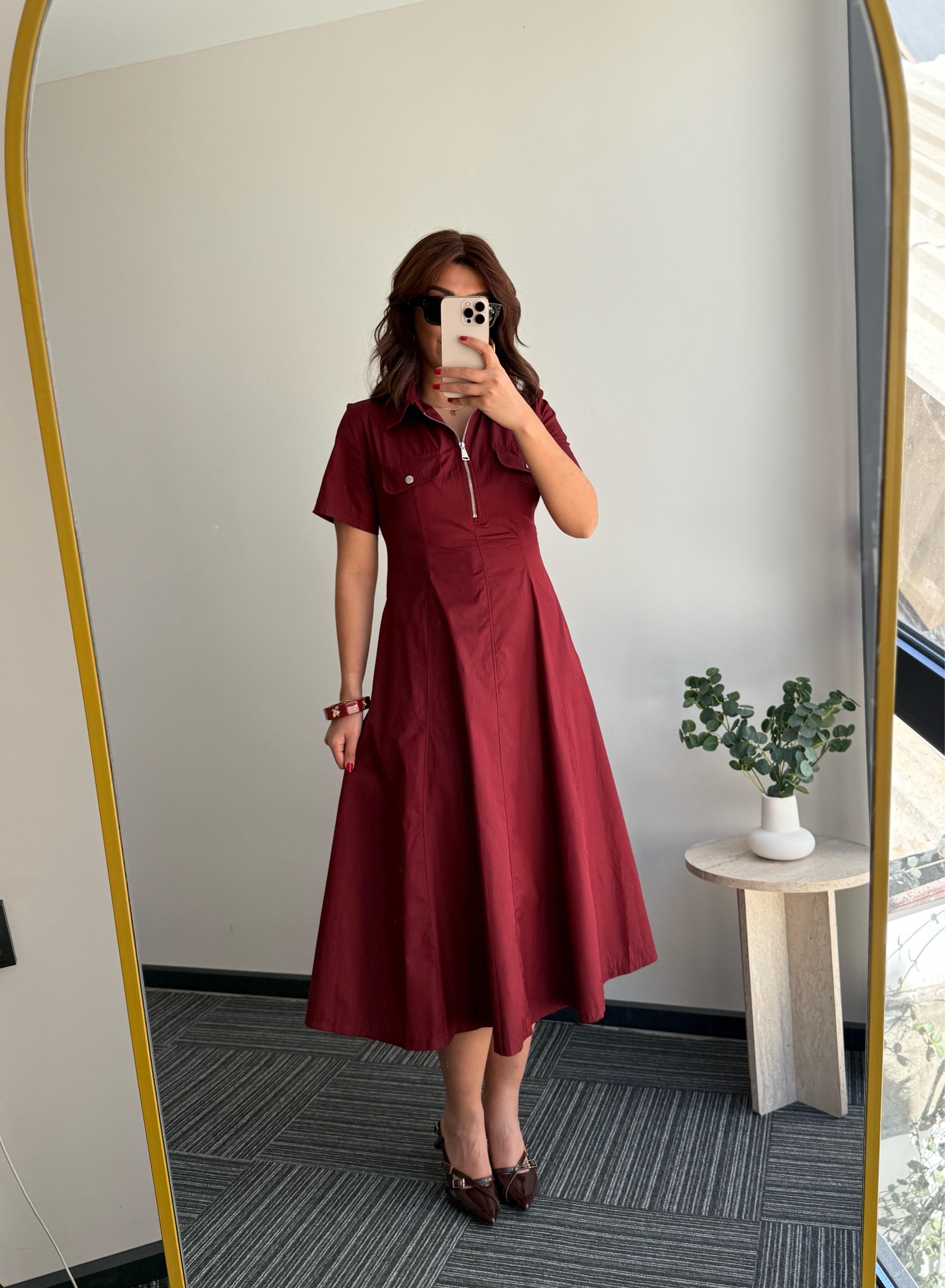 Yaka detaylı elbise