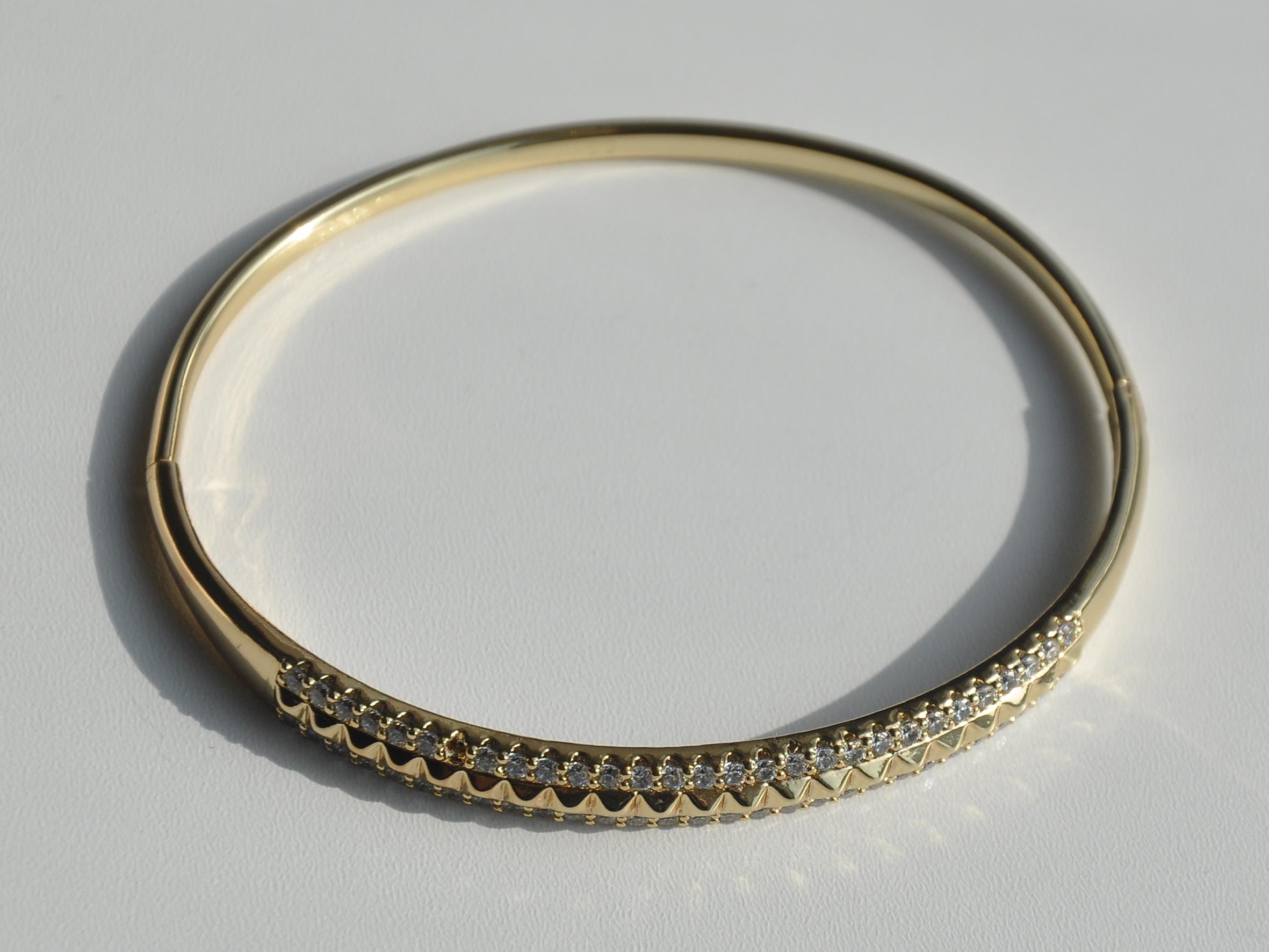 Gold 14K taş detaylı kelepçe