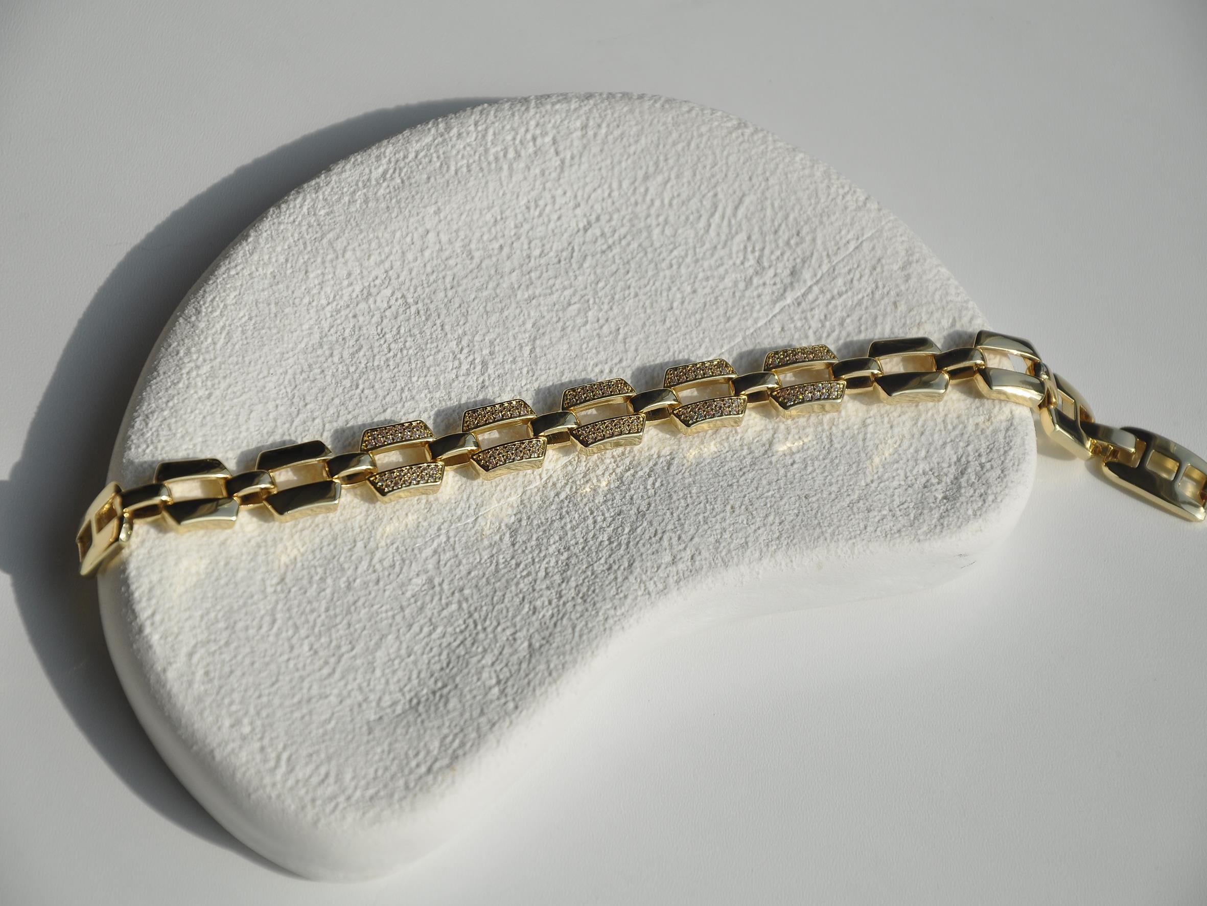Gold 14K taşlı bileklik