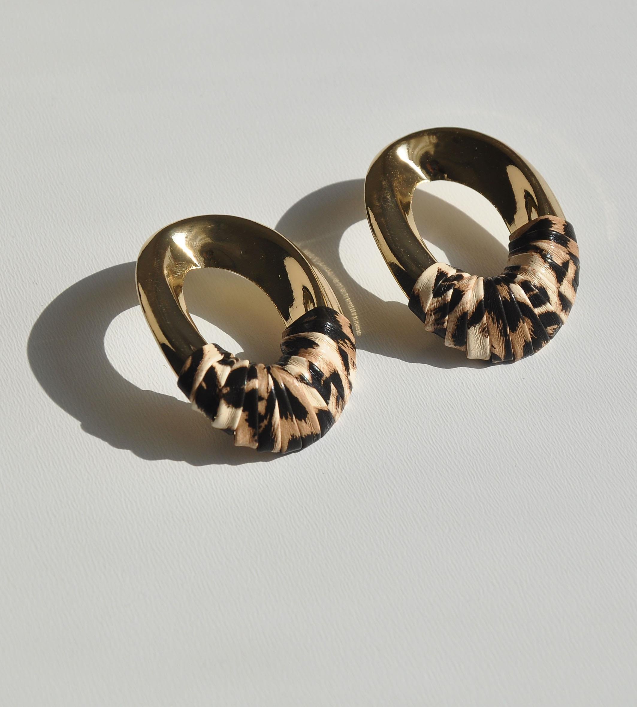 Gold prinç leopar desenli küpe
