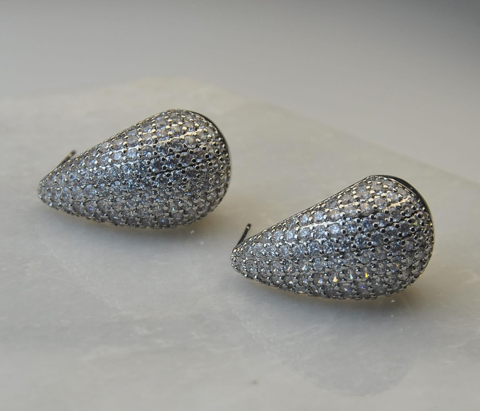 Silver taşlı damla küpe