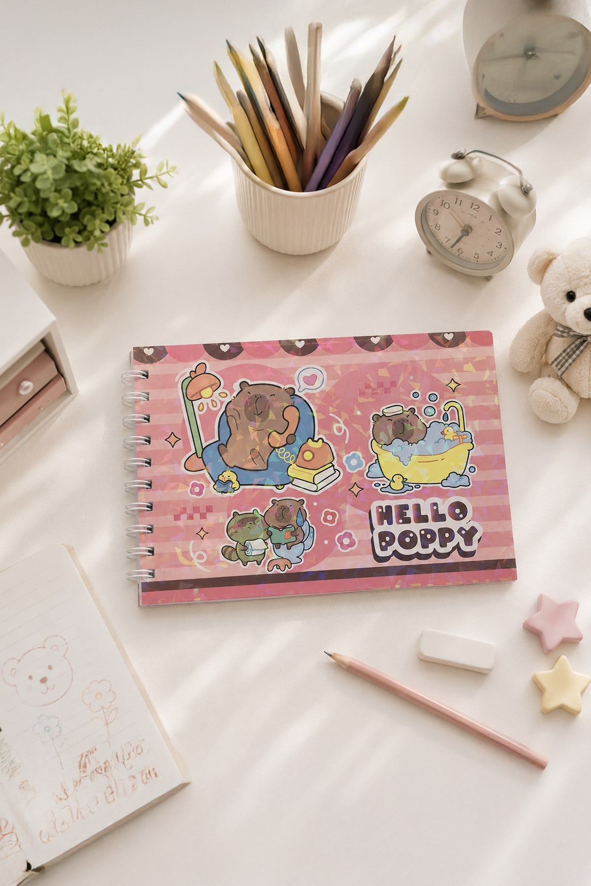 Spiralli Pembe Hologram Hello Poppy Boyama Defteri 21,5X 15 cm