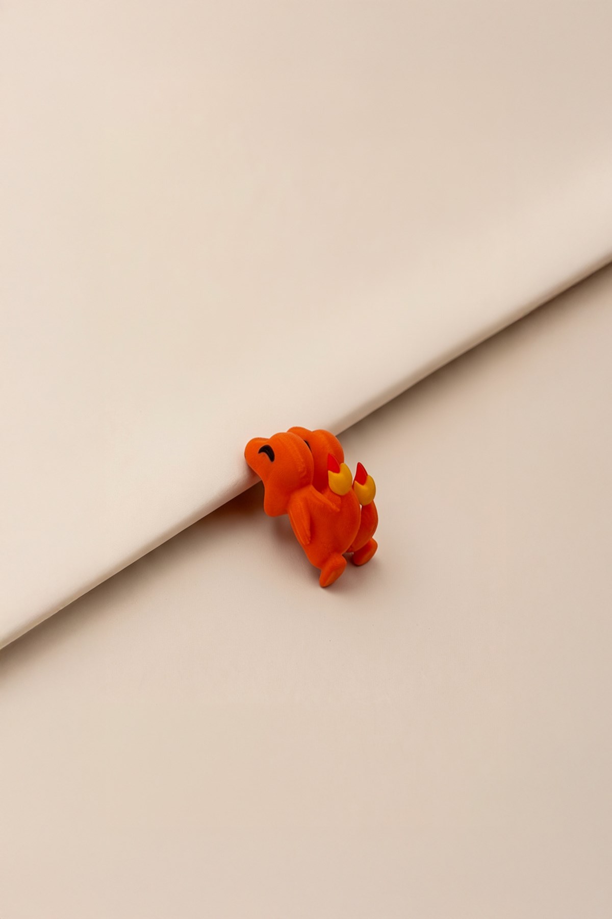 Turuncu Charmander 3 D Küpe