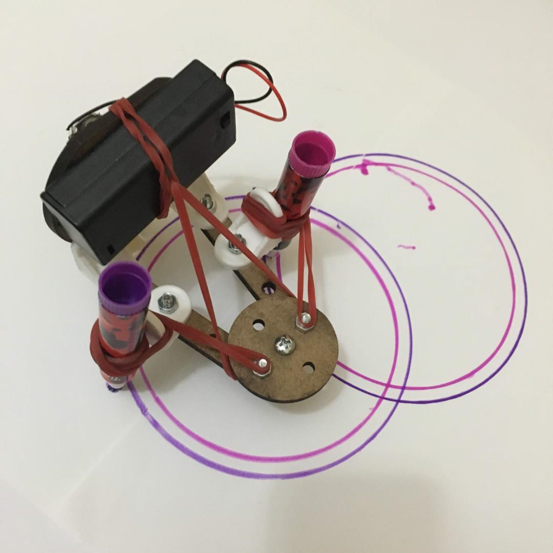 EVO – STEM Resim Robotu