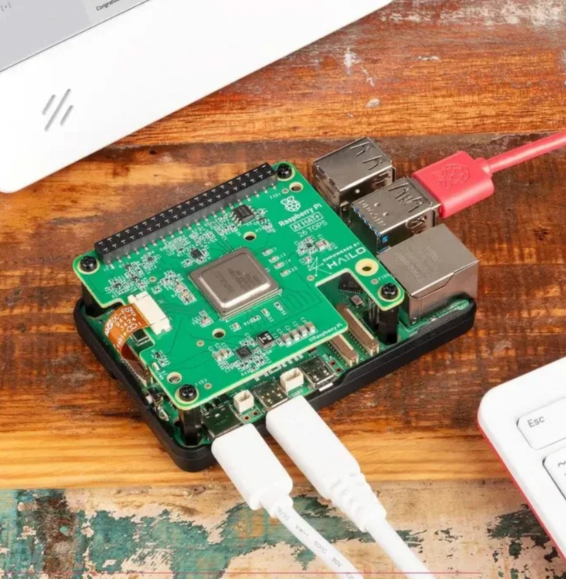 Raspberry Pi AI HAT+ 26 Tops