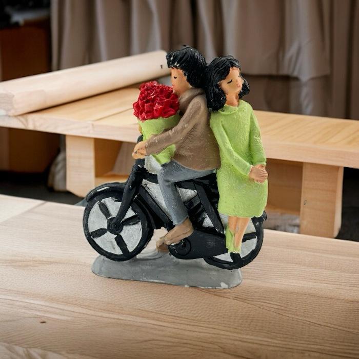 Bisikletli Çift