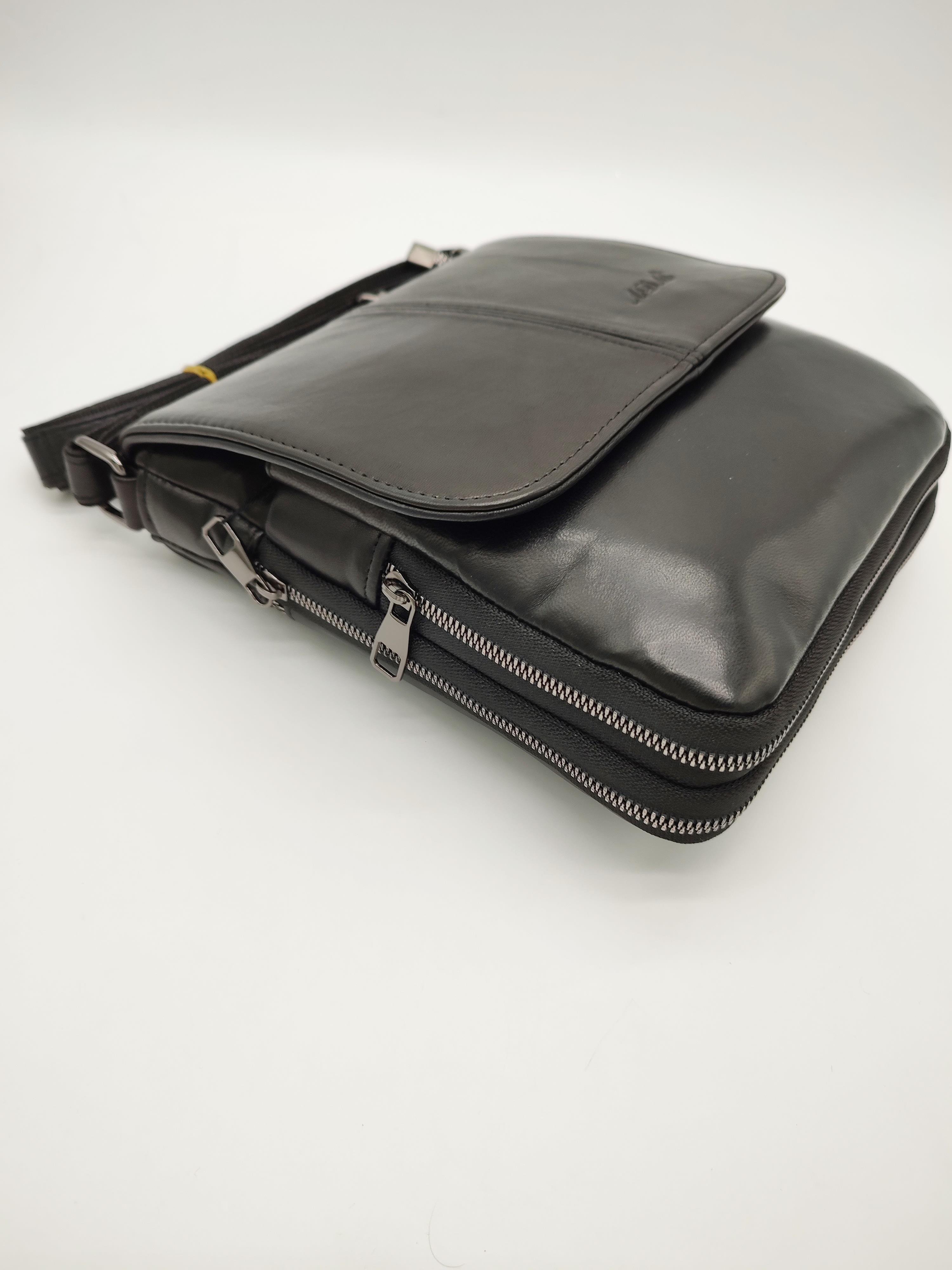 Altı Körüklü Erkek Deri Omuz Çantası