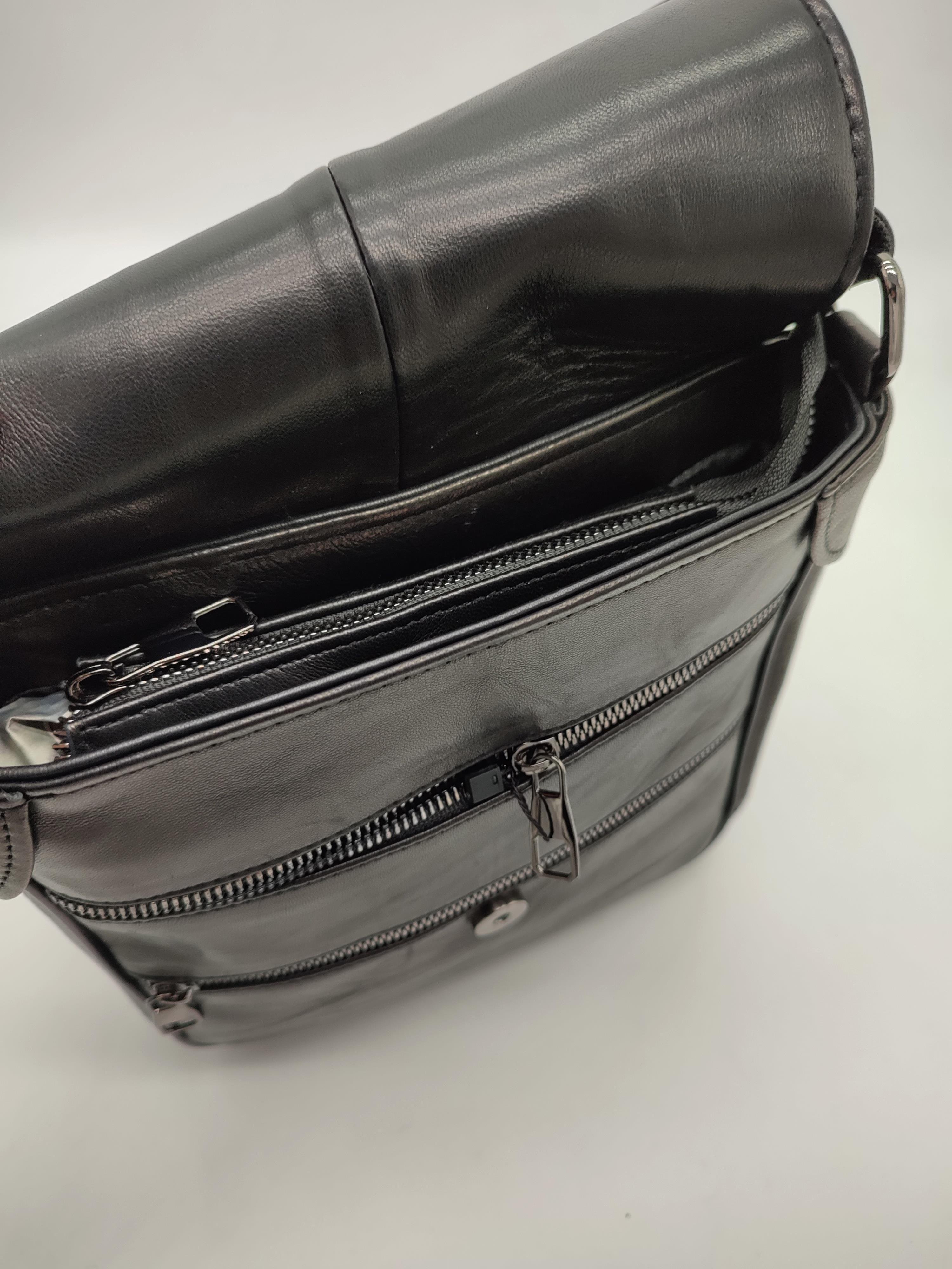 Battal Boy Kapaklı Çift Fermuarlı Erkek Deri El Çantası