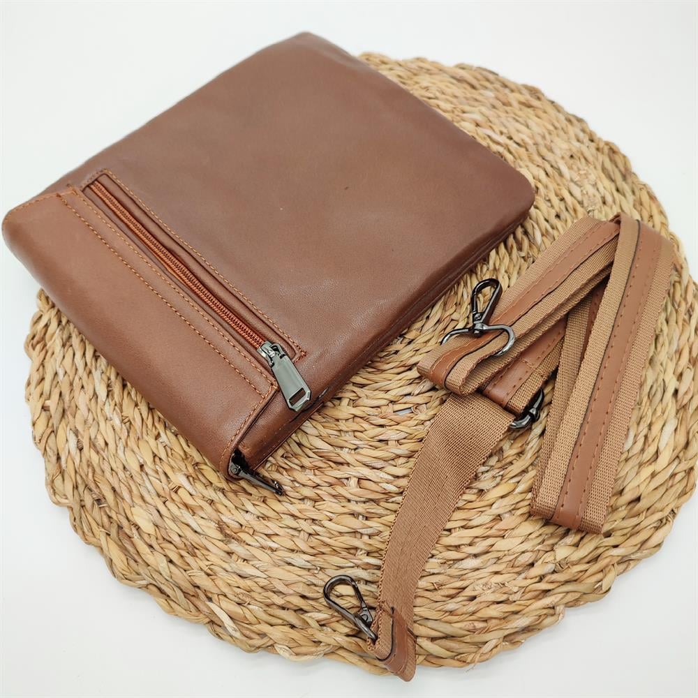 Deri El Çantası Çizgi Detaylı