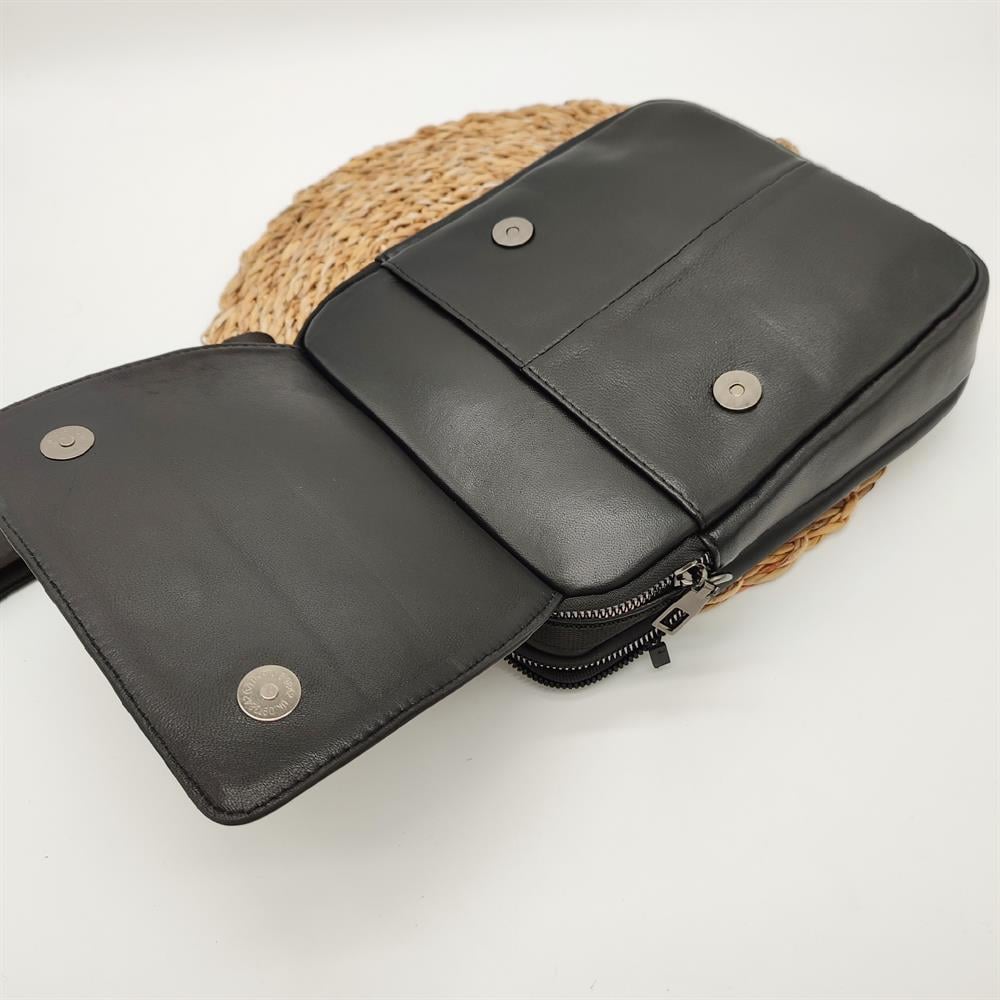 El Tutma Saplı Kapaklı El Çantası