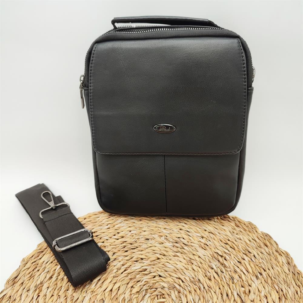 El Tutma Saplı Kapaklı El Çantası