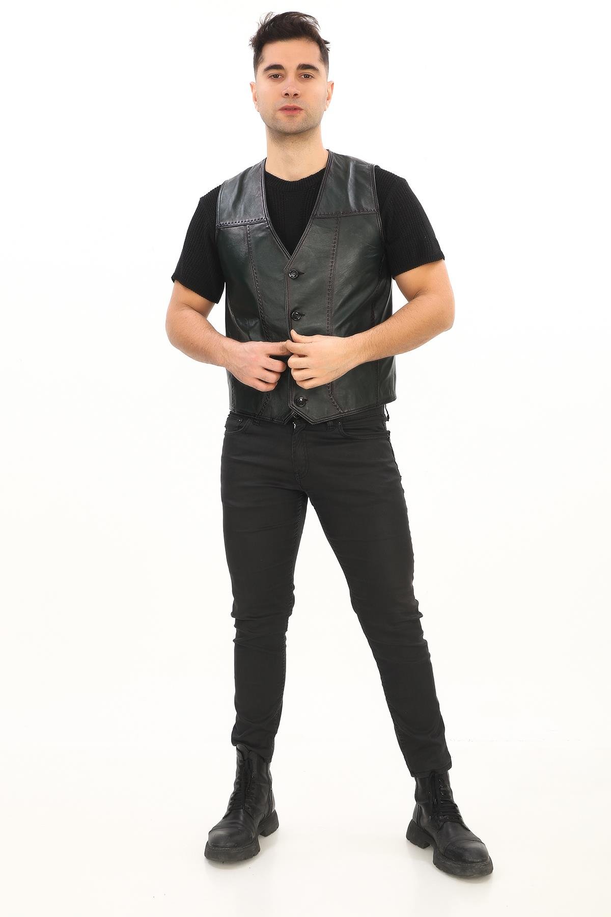 Gri Üzerine Atılmış Siyah Renk Detaylı Spor Deri Yelek