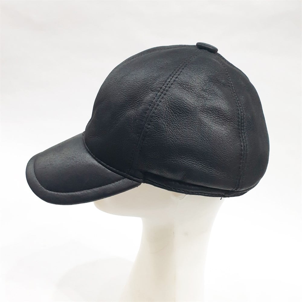 İçi Kürk Deri Beyzbol Kep Siyah Renk