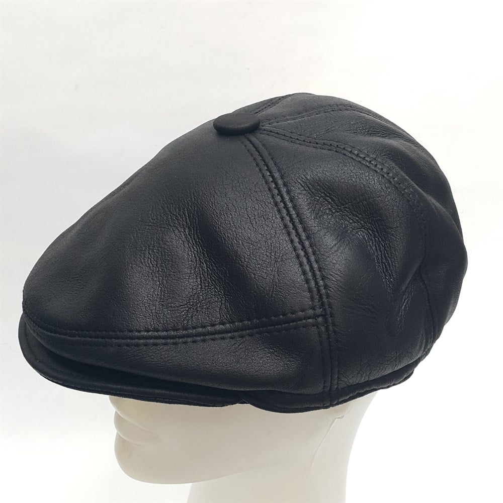İçi Kürklü Deri Kasket Siyah Renk