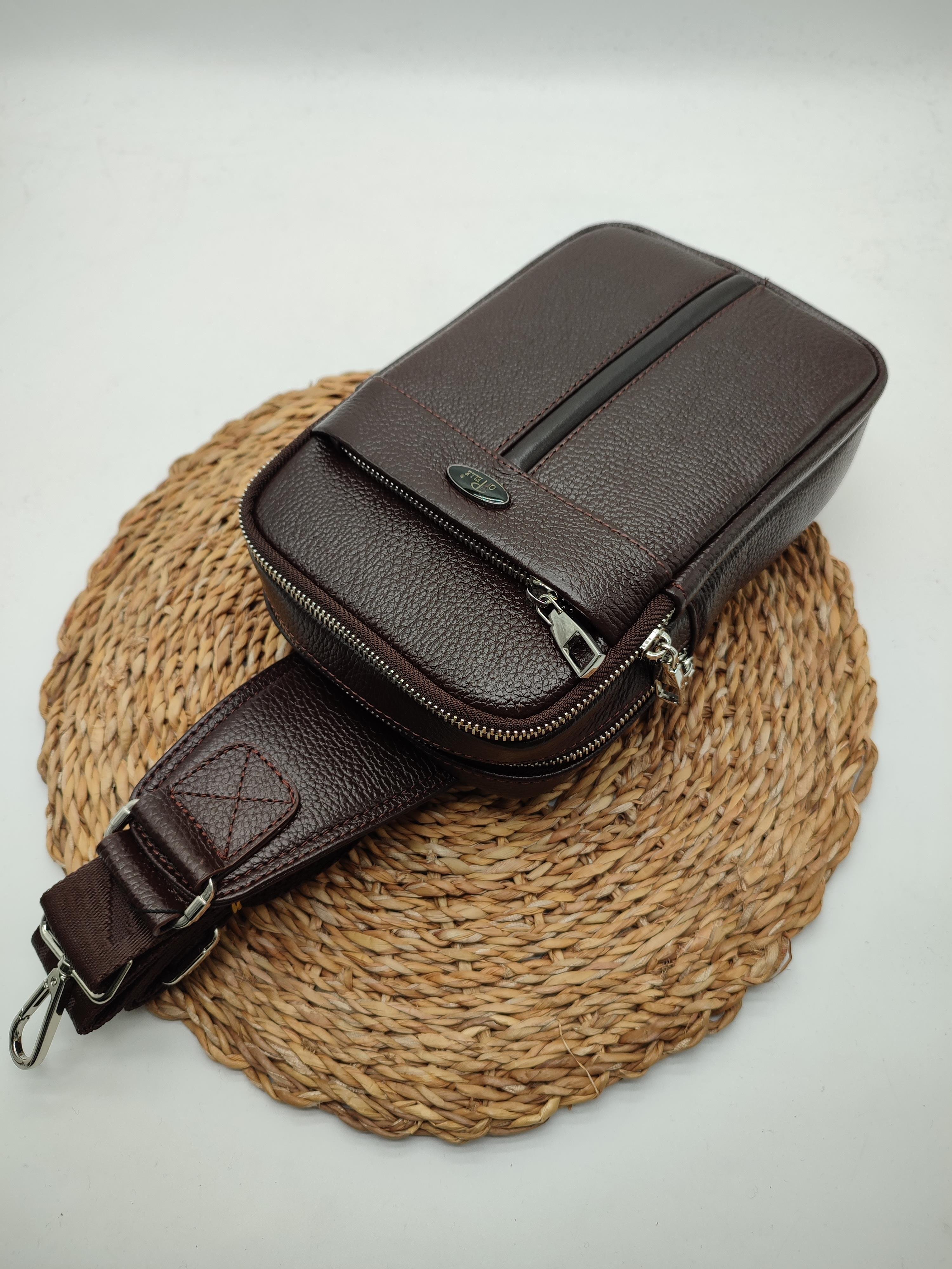 Kahve Renk Büyük Boy Deri Göğüs Çantası