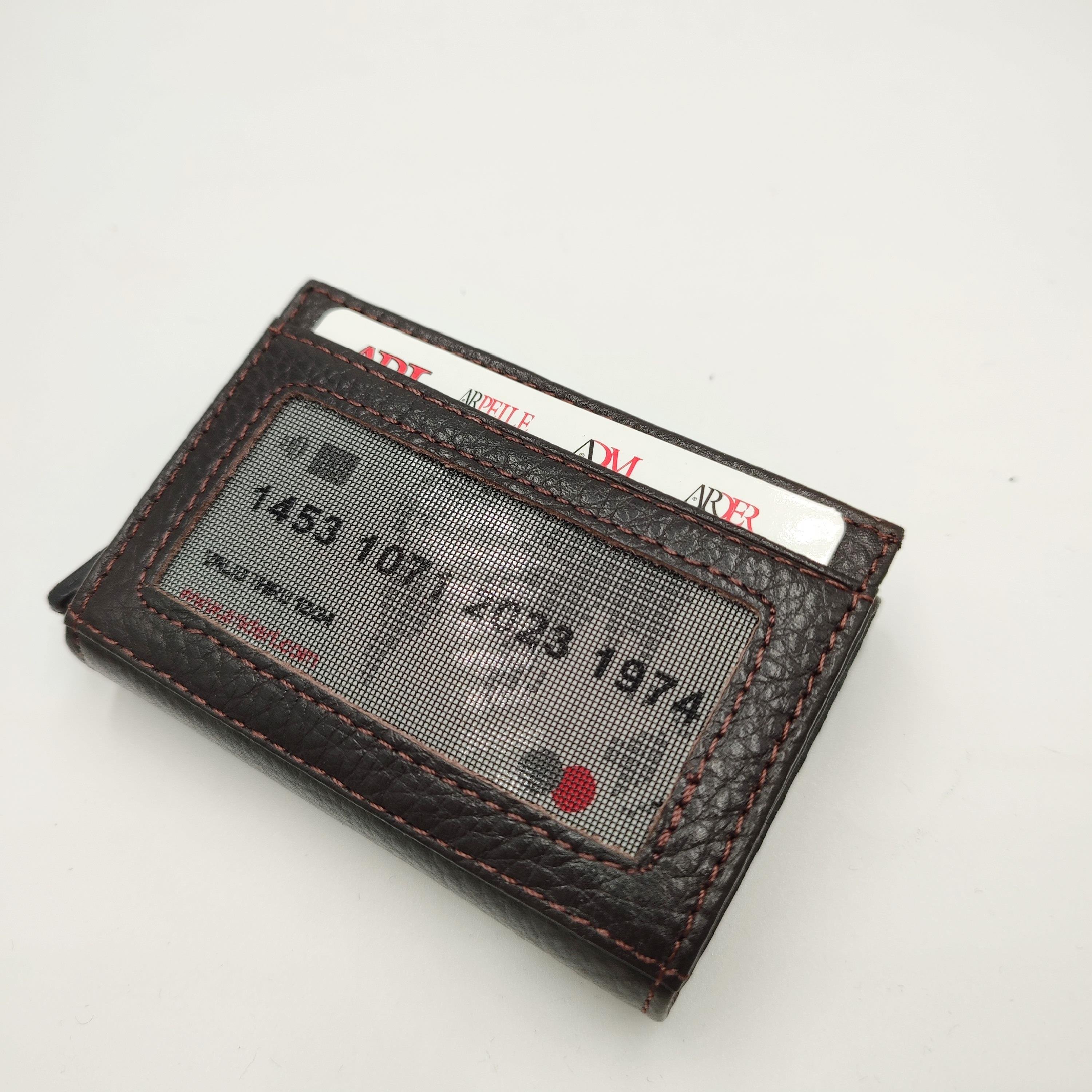 Kartlık Bölmeli Mekanizmalı Cüzdan 