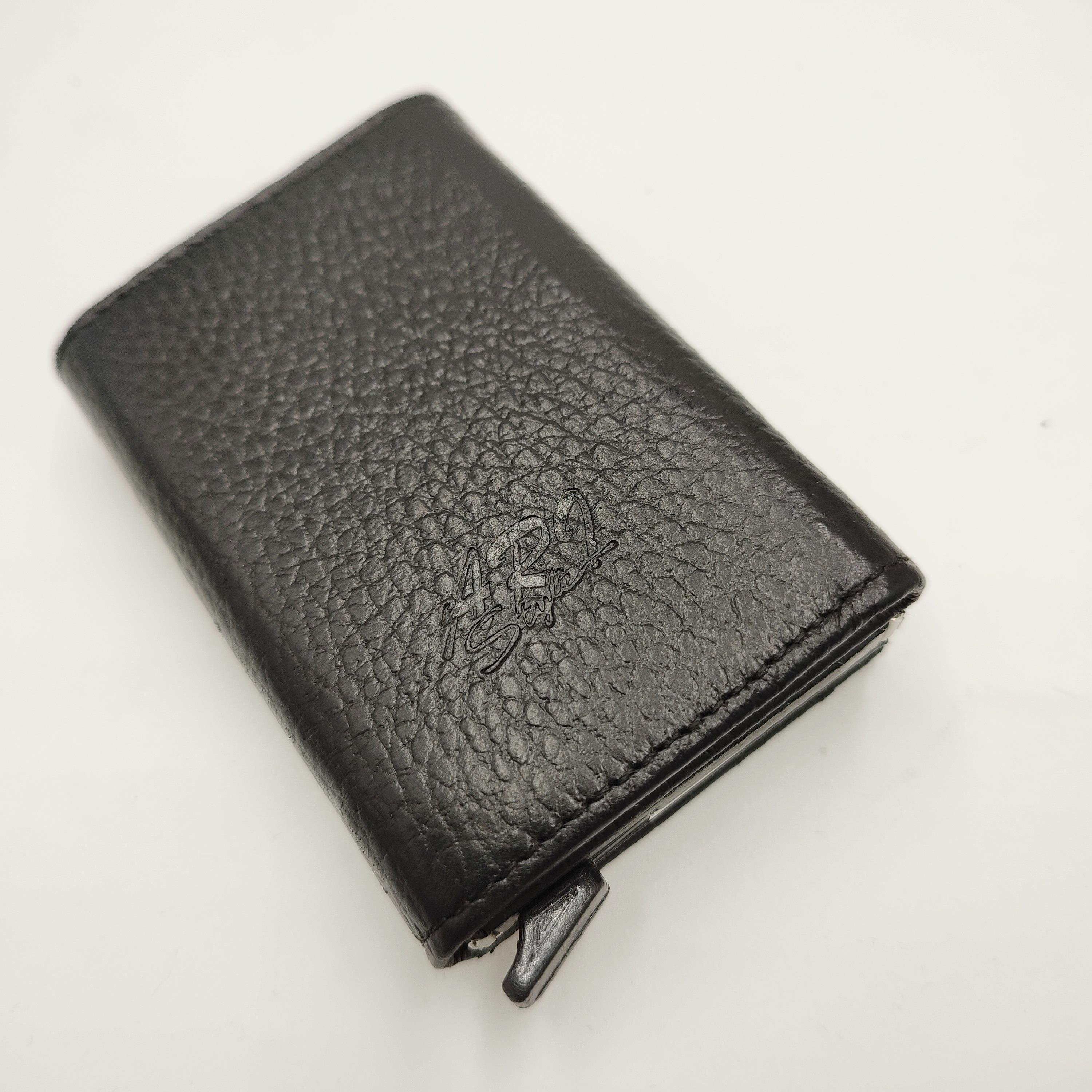 Kartlık Bölmeli Mekanizmalı Cüzdan 