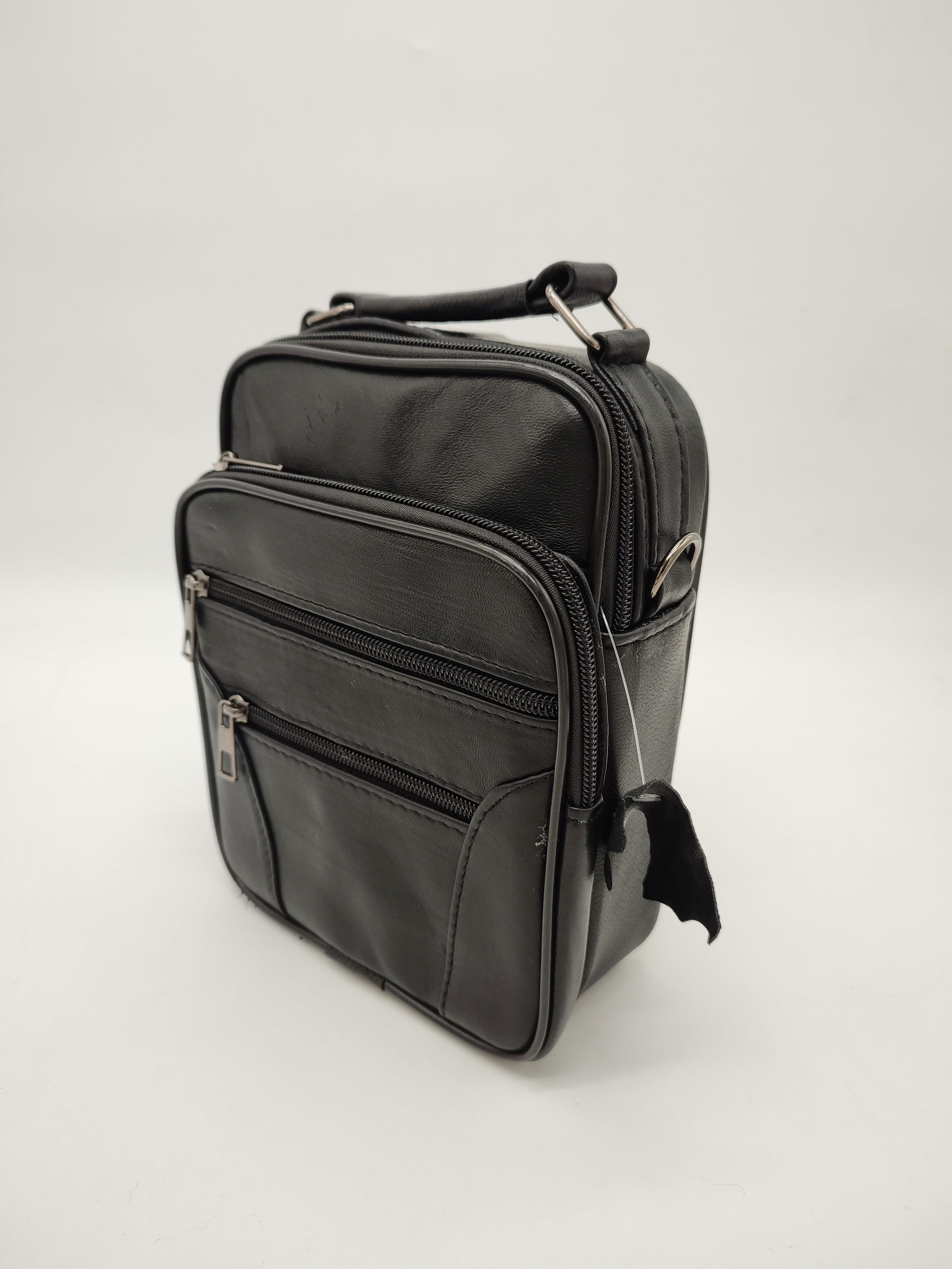 Kasasız Model  Orta Boy Deri El Çantası 