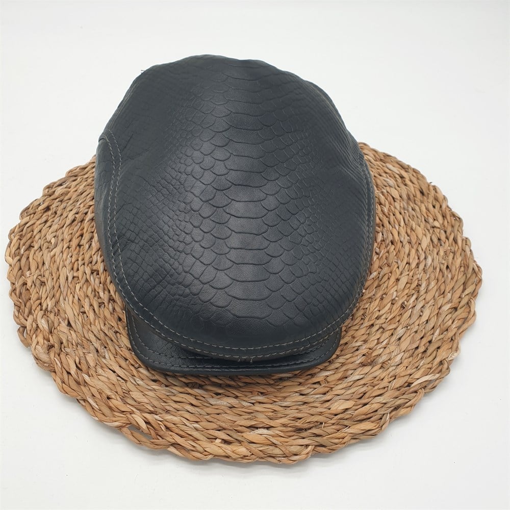 Kulaklı Model Baskılı Deri Erkek Lüks Kasket