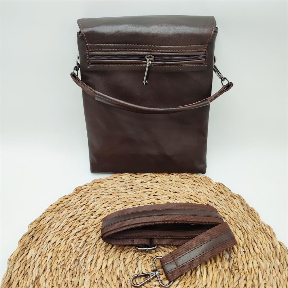 Mıknatıs Kapaklı Deri El Çantası