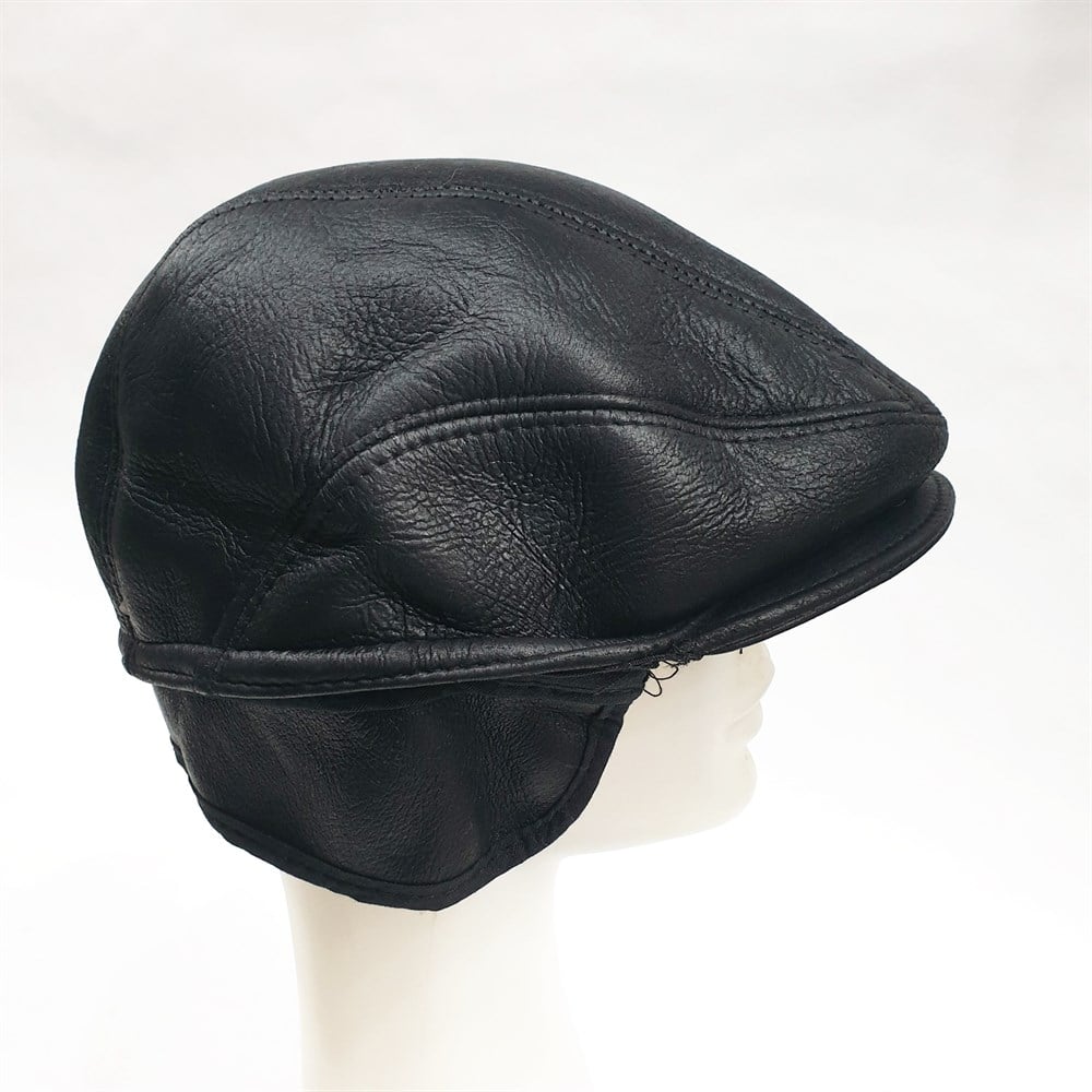 Önü Düz Model Deri Kasket Kulaklıklı Siyah Renk 