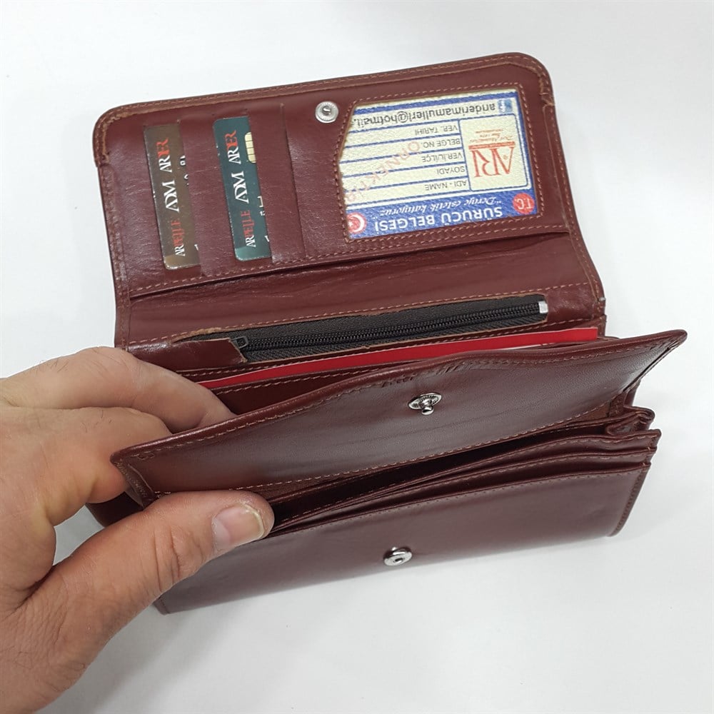 Orta Boy Ekstra Para Bölmeli Yatay Model Siyah-Taba-Kahve Renklerde Bayan Cüzdan