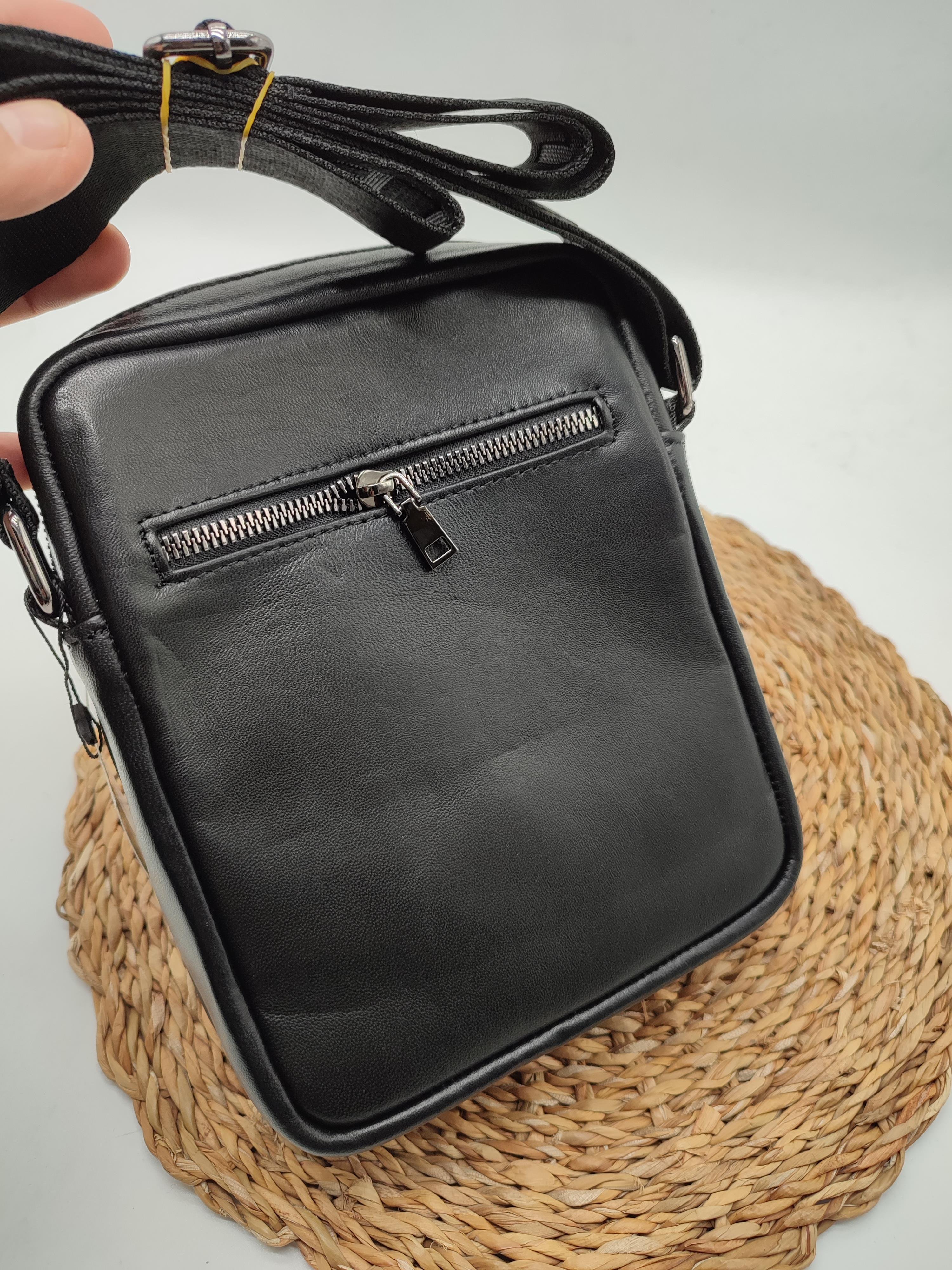 Sabit Askılı Deri Göğüs Ve Kol Çantası Siyah Renk 