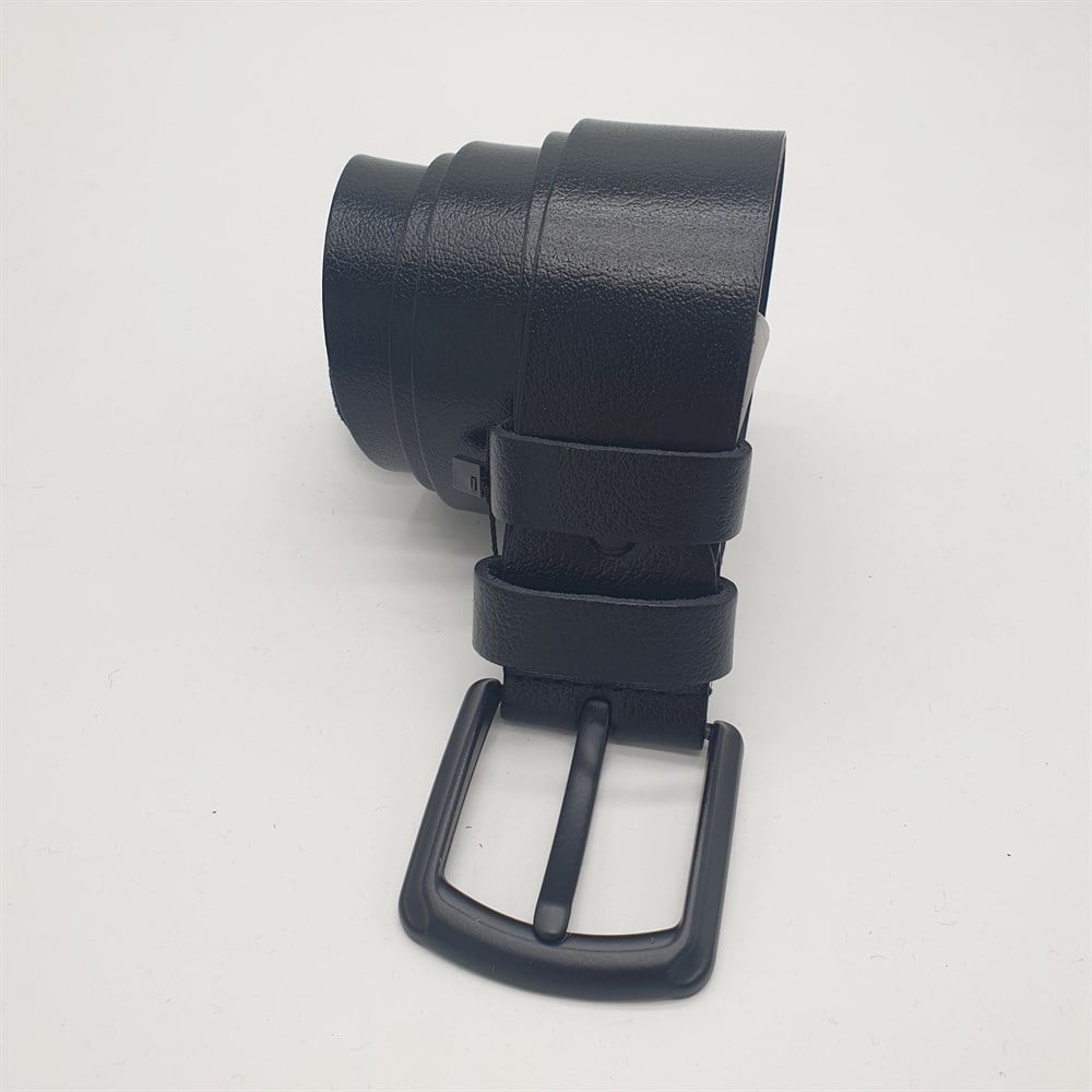 Sade Kaliteli Deri Siyah Renk Siyah Tokalı Spor Kot Kemeri