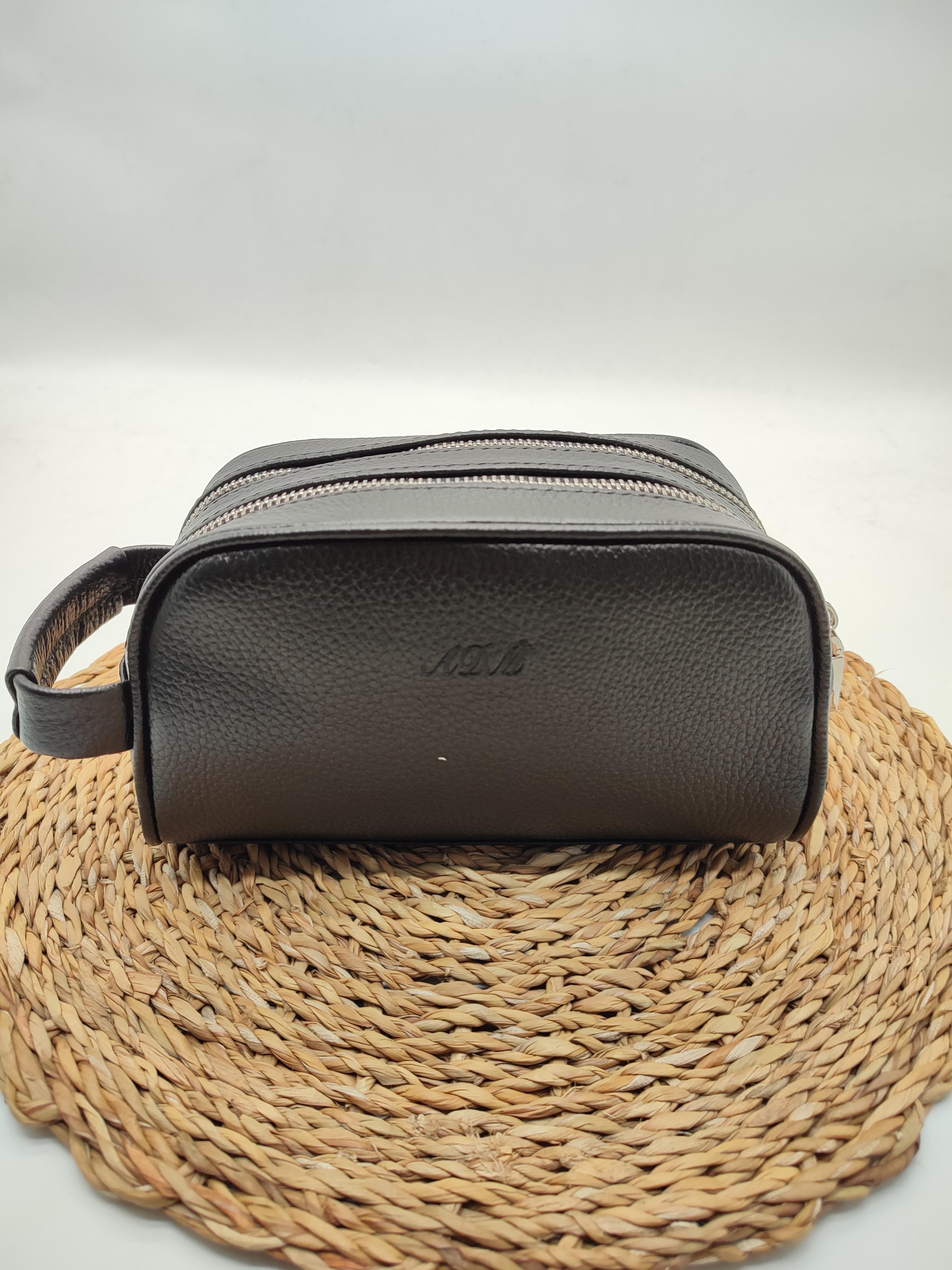 Siyah Renk Deri El Çantası 