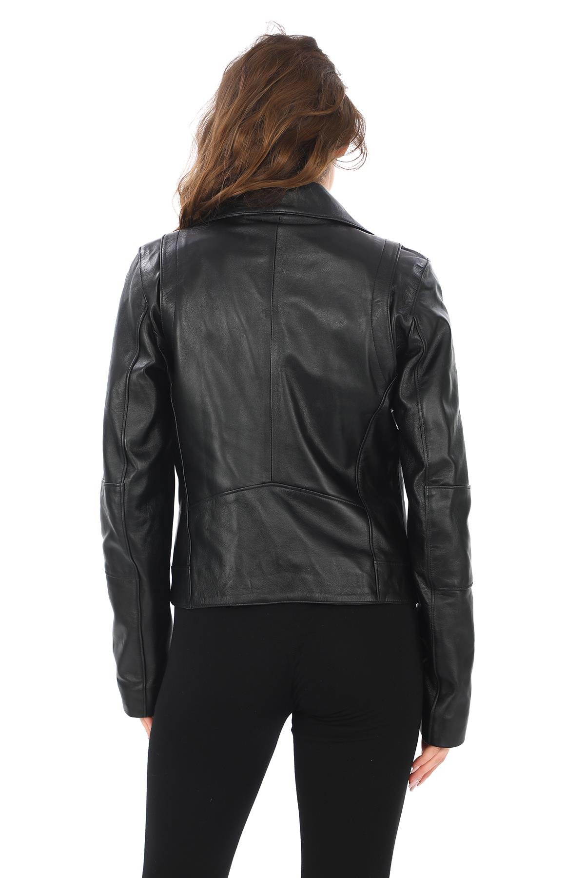 Siyah Renk Kruvaze Yaka Bayan Deri Ceket