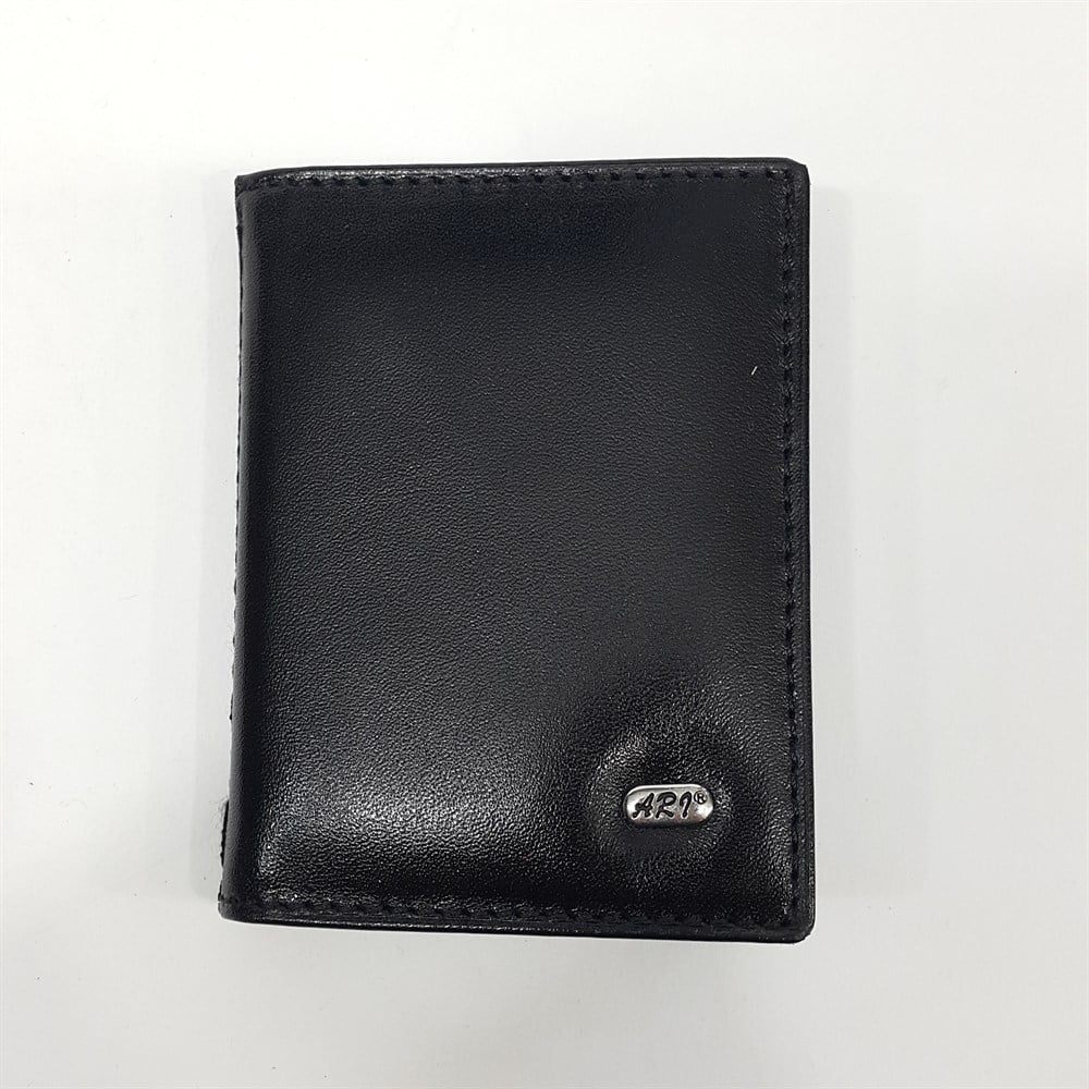 Siyah Renkte Dikey Model Hakiki Deri Kartlık