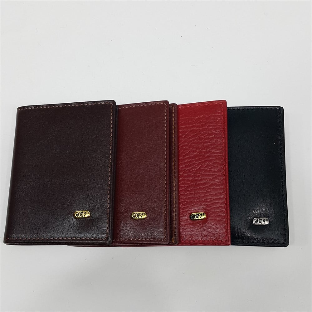 Siyah Renkte Dikey Model Hakiki Deri Kartlık