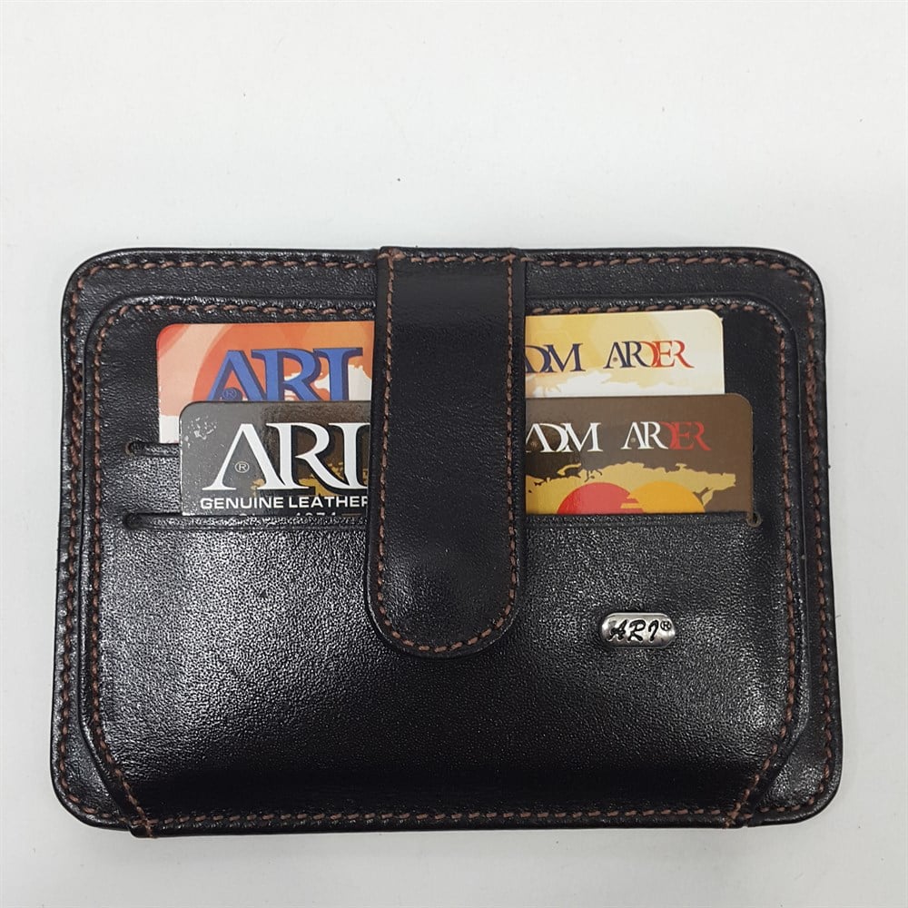 Siyah-Taba-Kahve-Kırmızı Renkte Yatay Model Hakiki Deri Çıtçıtlı Tasarımlı Kartlık