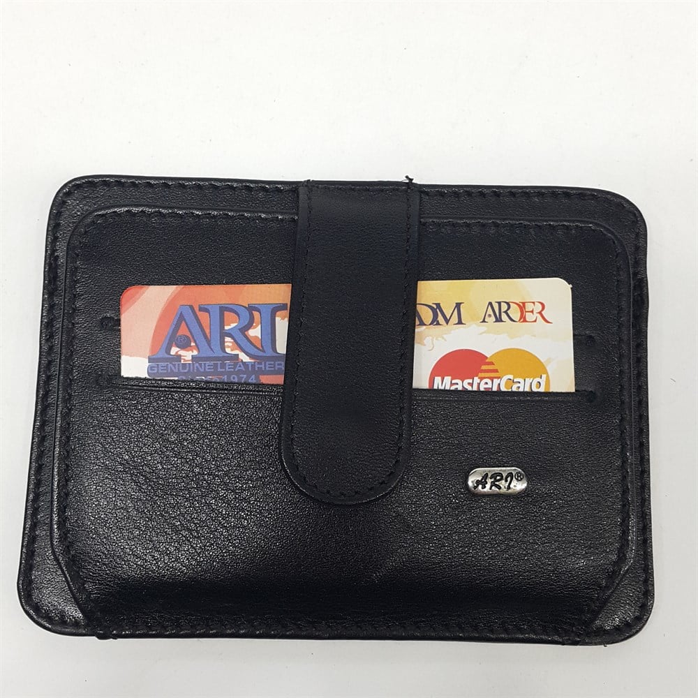 Siyah-Taba-Kahve-Kırmızı Renkte Yatay Model Hakiki Deri Çıtçıtlı Tasarımlı Kartlık