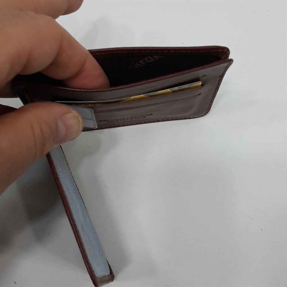 Siyah-Taba-Kahve Renkte Yatay Model Hakiki Deri Mıknatıslı Kartlık