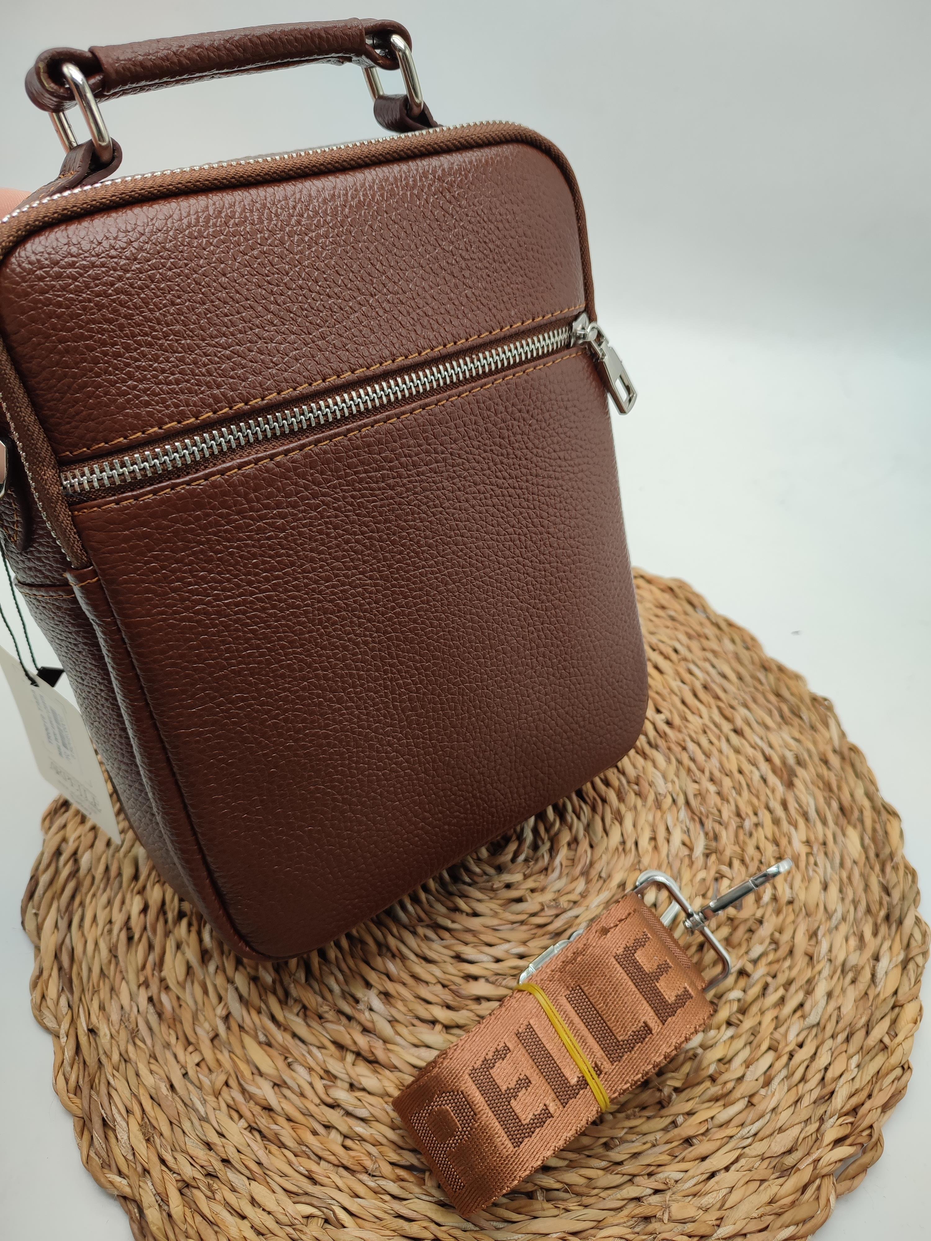 Taba Renk Büyük Boy Deri El ve Omuz Çantası 