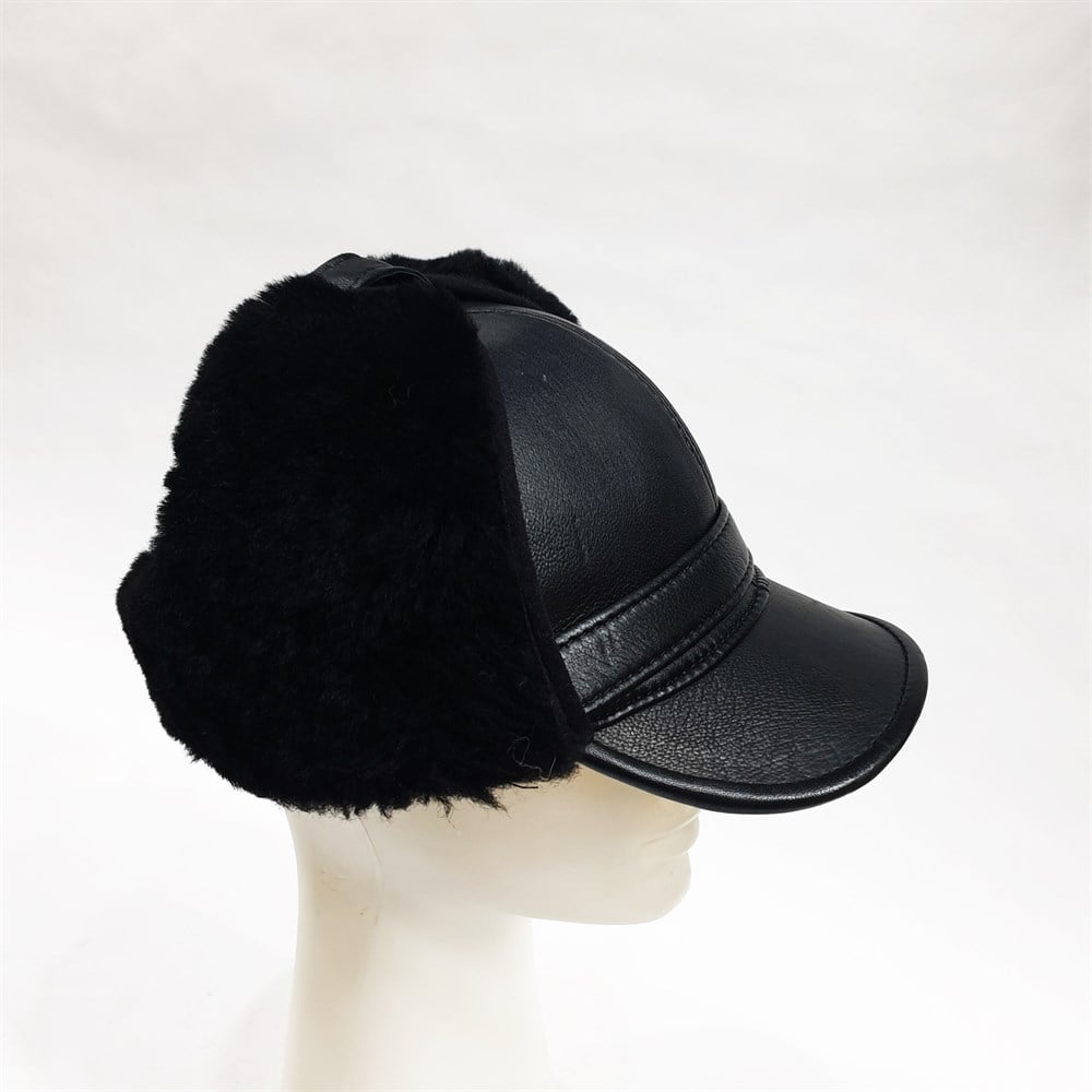 Uzun Kulak Üstü Kürklü Siyah Renk Kep