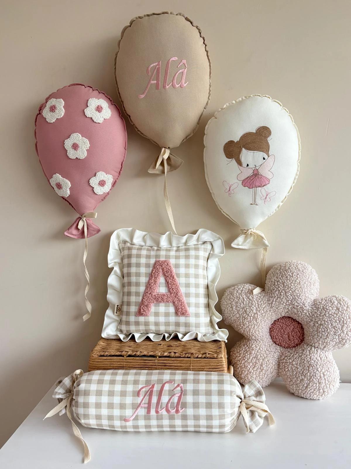 DEV SET- PEMBE HAYALLER PAPATYALI  - 3 BALON 2 DEKORATİF YASTIK 1 TEDDY PAPATYA