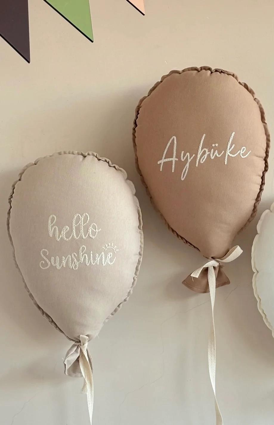 HELLO WORLD İSME ÖZEL NAKIŞ 2 li balon takımı