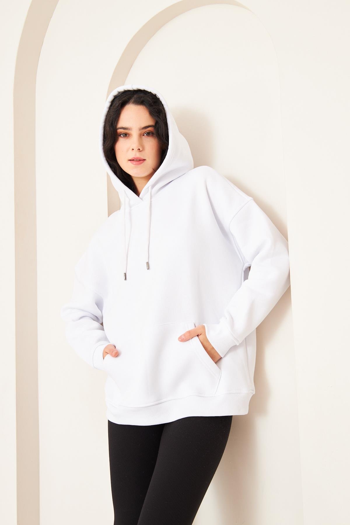 Camenta Kadın  Kanguru Beyaz Cepli Kapüşonlu Oversize Sweatshirt