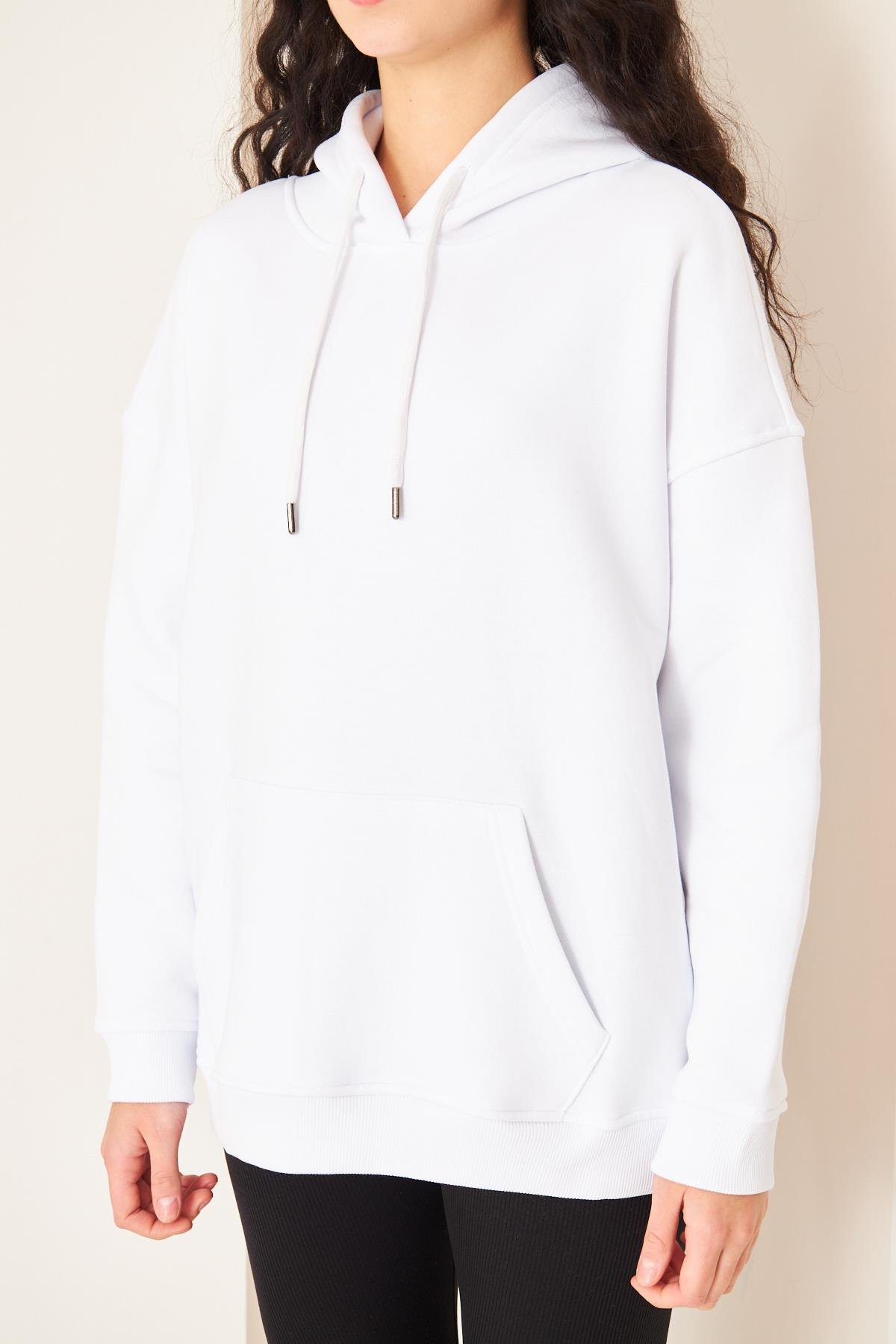 Camenta Kadın  Kanguru Beyaz Cepli Kapüşonlu Oversize Sweatshirt