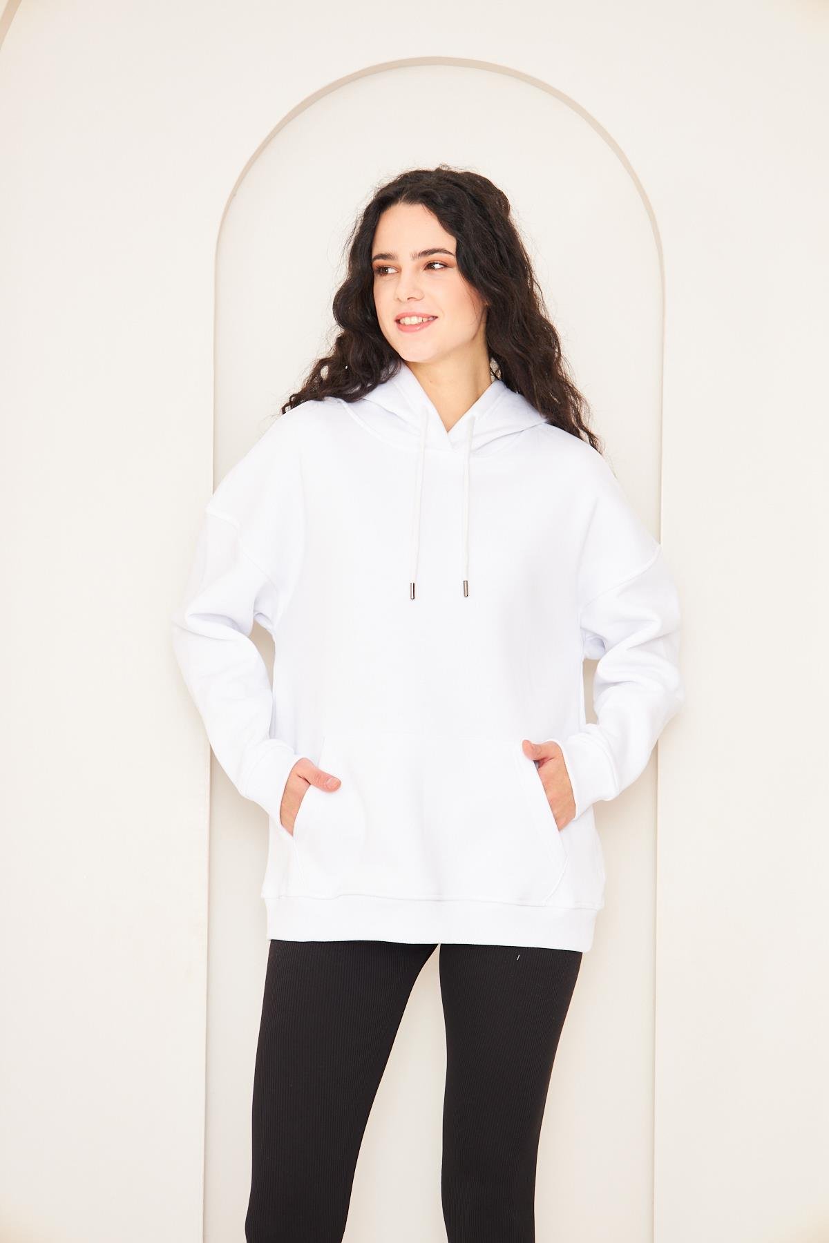 Camenta Kadın  Kanguru Beyaz Cepli Kapüşonlu Oversize Sweatshirt