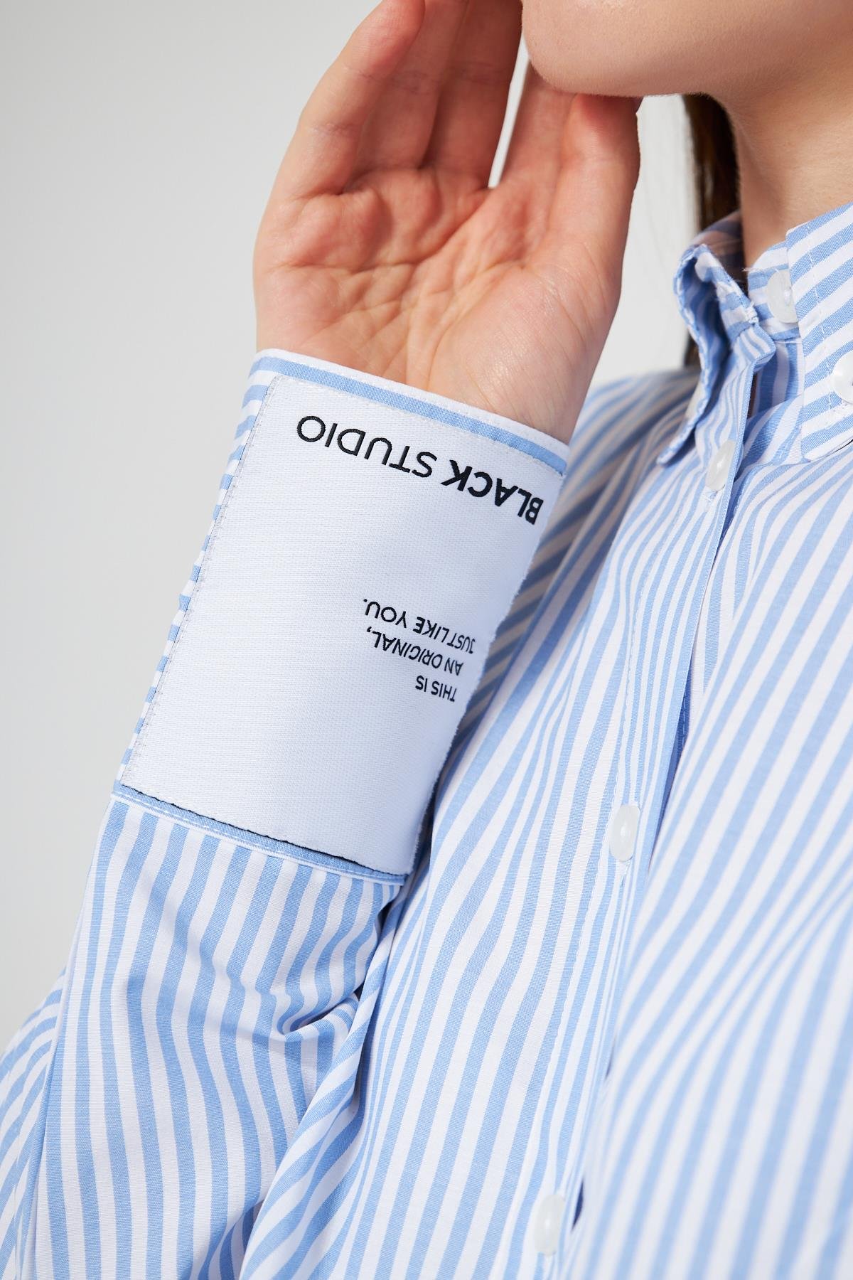 Camenta Kadın Mavi Çizgili Vatkalı Crop Gömlek