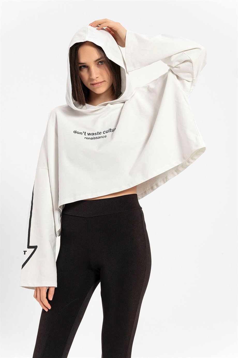 CAMENTA KADIN OVERSİZE KAPŞONLU CROP SWEATSHIRT