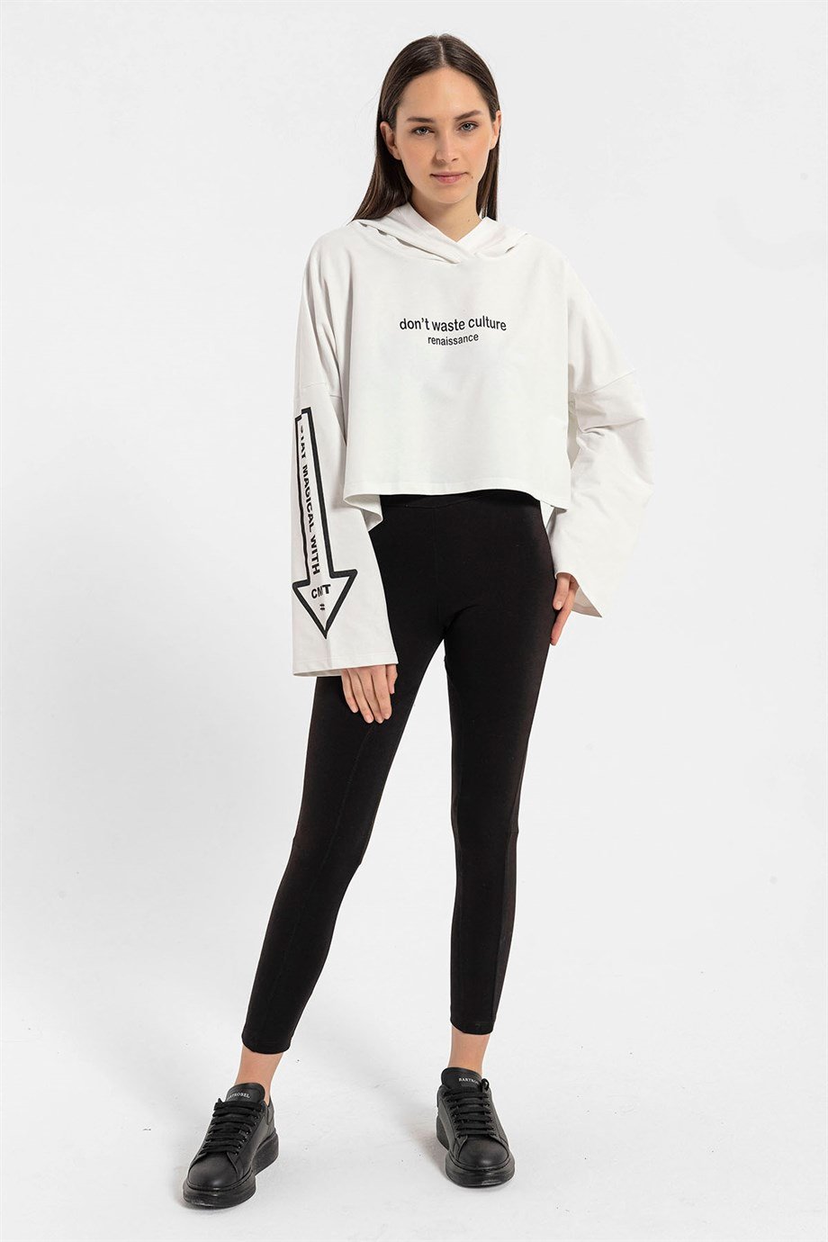 CAMENTA KADIN OVERSİZE KAPŞONLU CROP SWEATSHIRT