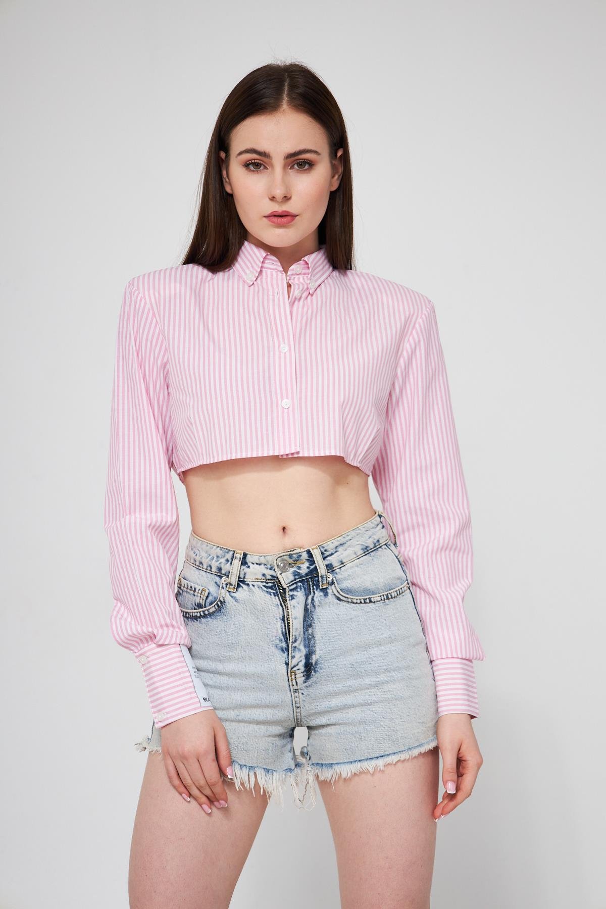 Camenta Kadın Pembe Çizgili Vatkalı Crop Gömlek