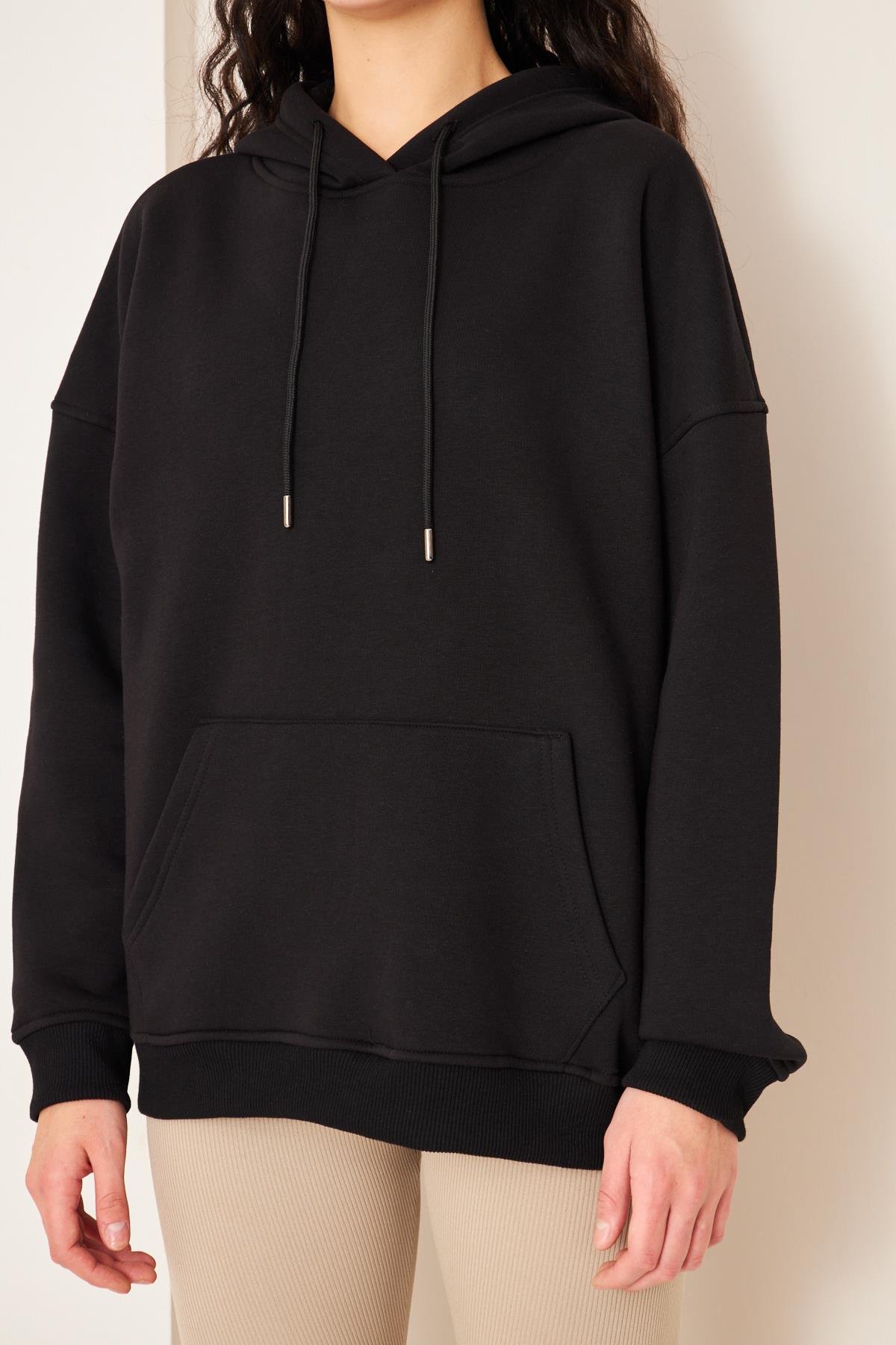 Camenta Kadın Siyah Kanguru Cepli Kapüşonlu Oversize Sweatshirt