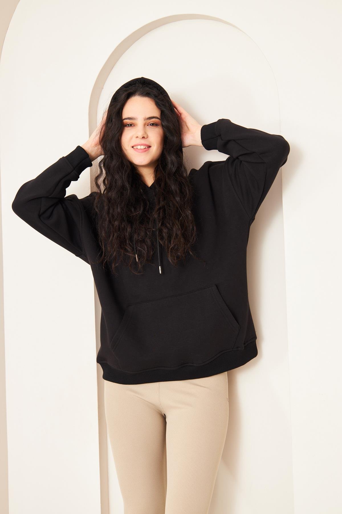Camenta Kadın Siyah Kanguru Cepli Kapüşonlu Oversize Sweatshirt