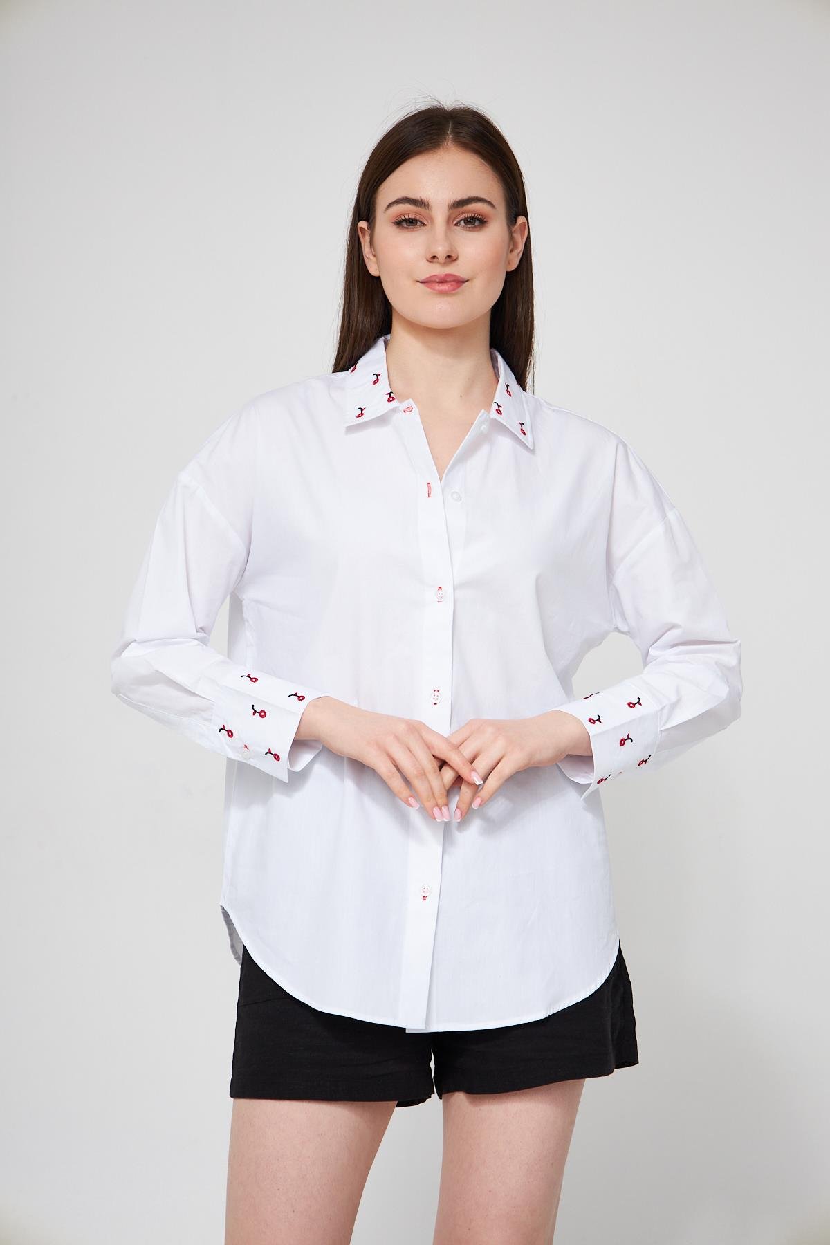 Camenta Nakış Detaylı Beyaz Poplin Gömlek