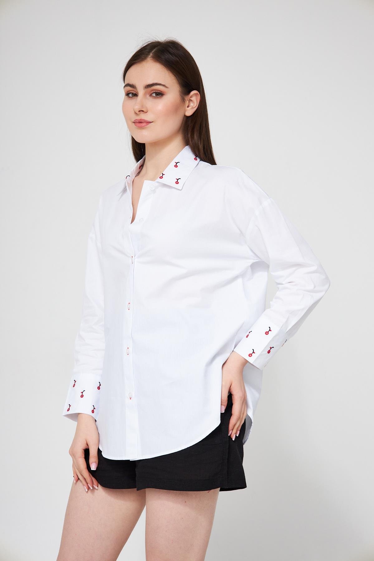 Camenta Nakış Detaylı Beyaz Poplin Gömlek